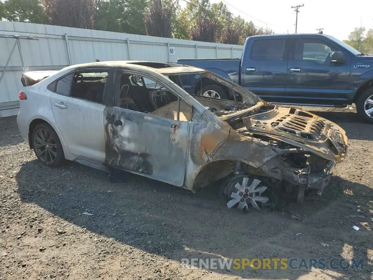 4 Photograph of a damaged car 5YFP4MCE7RP196622 TOYOTA COROLLA 2024