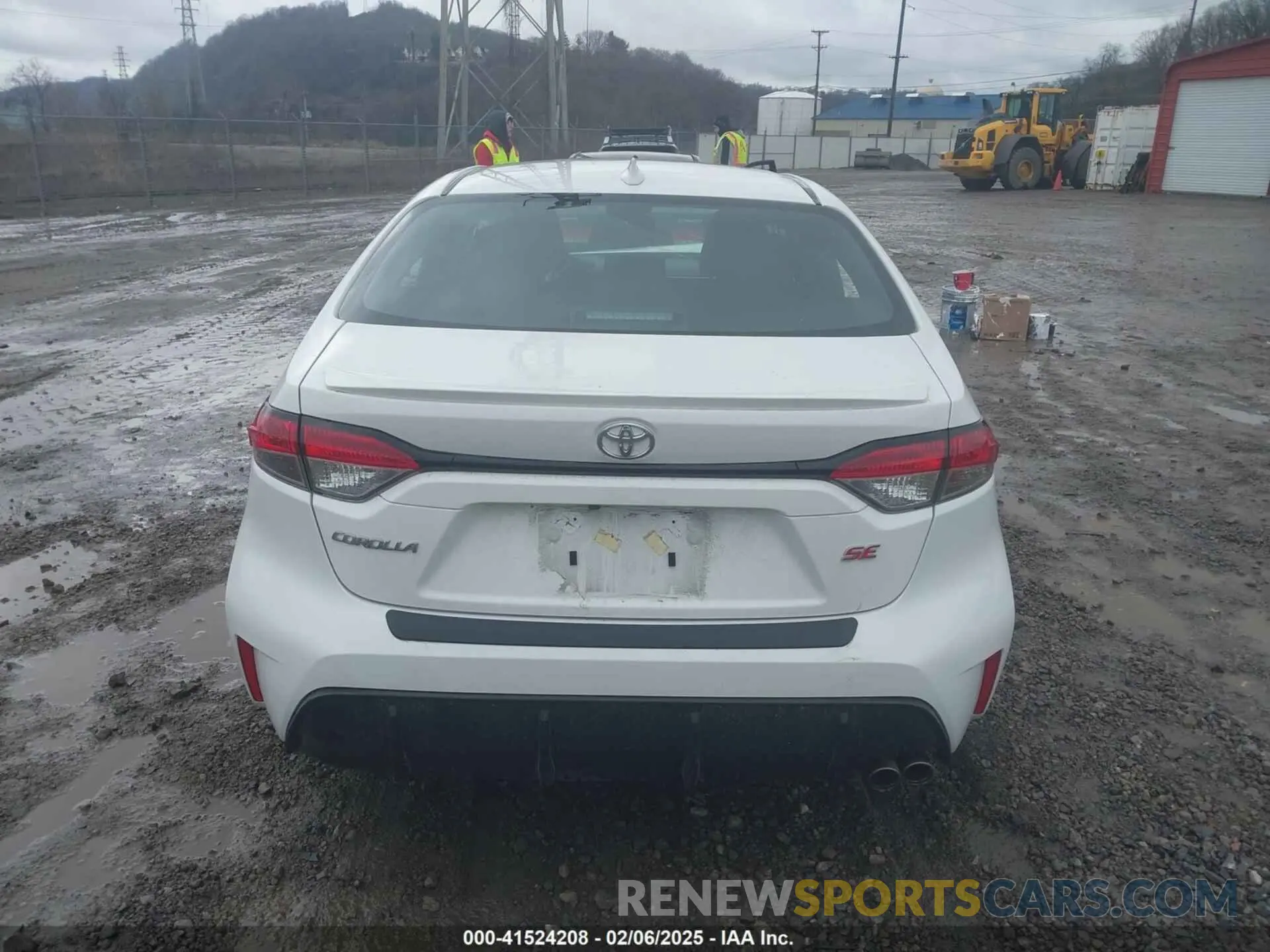 16 Photograph of a damaged car 5YFP4MCE9RP210472 TOYOTA COROLLA 2024