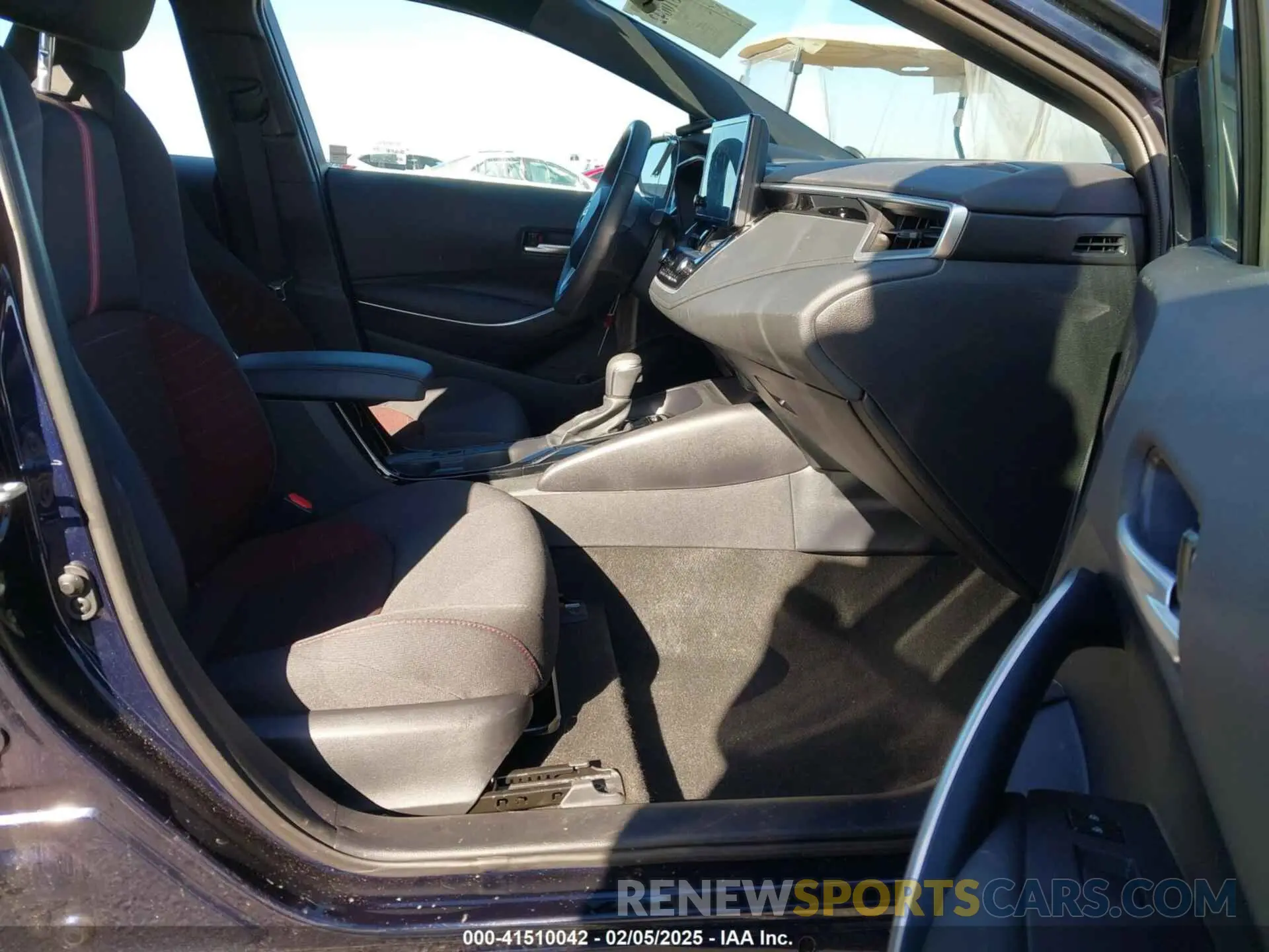 5 Photograph of a damaged car 5YFS4MCE0RP201833 TOYOTA COROLLA 2024
