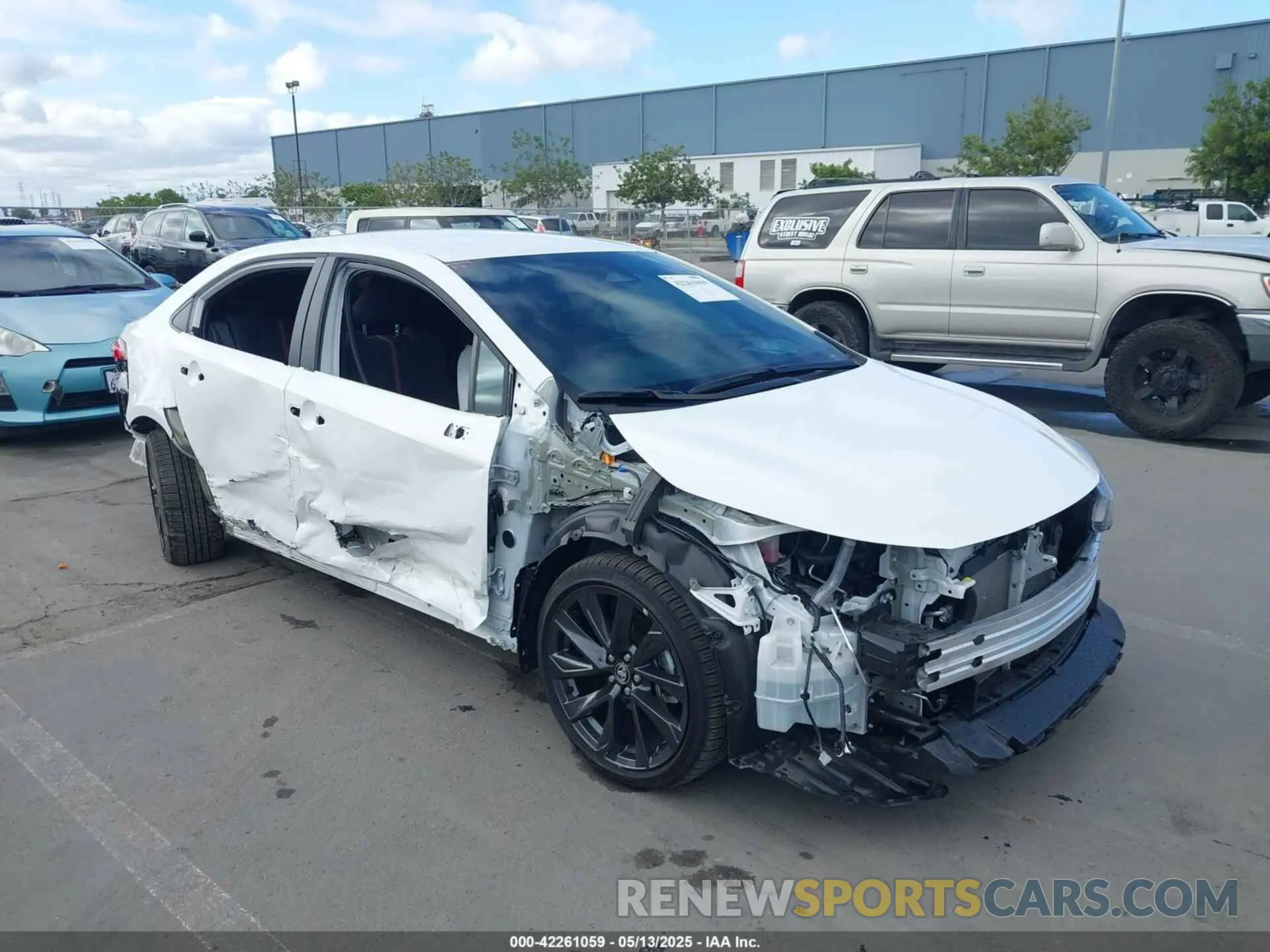 18 Photograph of a damaged car 5YFS4MCE0RP203680 TOYOTA COROLLA 2024