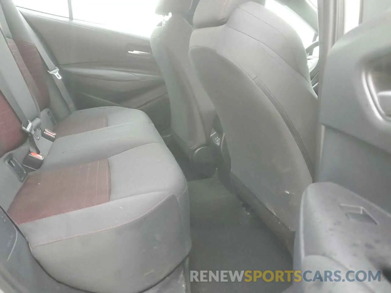 10 Photograph of a damaged car 5YFS4MCE2RP185599 TOYOTA COROLLA 2024