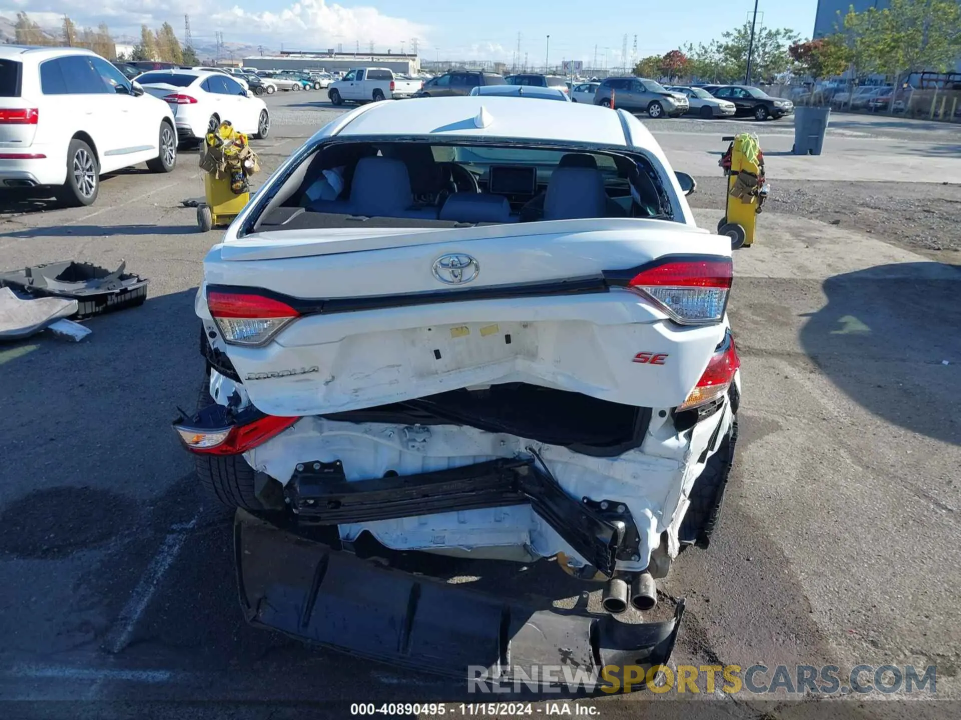 17 Photograph of a damaged car 5YFS4MCE2RP187188 TOYOTA COROLLA 2024