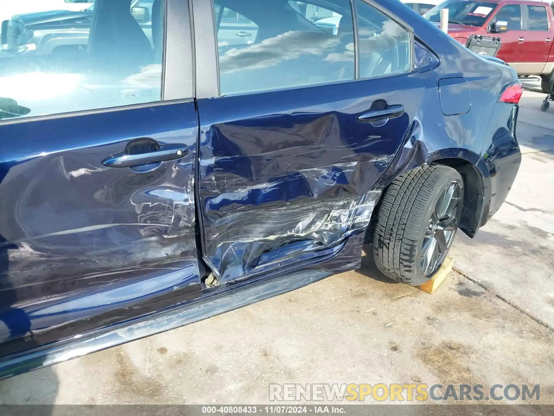 6 Photograph of a damaged car 5YFS4MCE2RP195999 TOYOTA COROLLA 2024