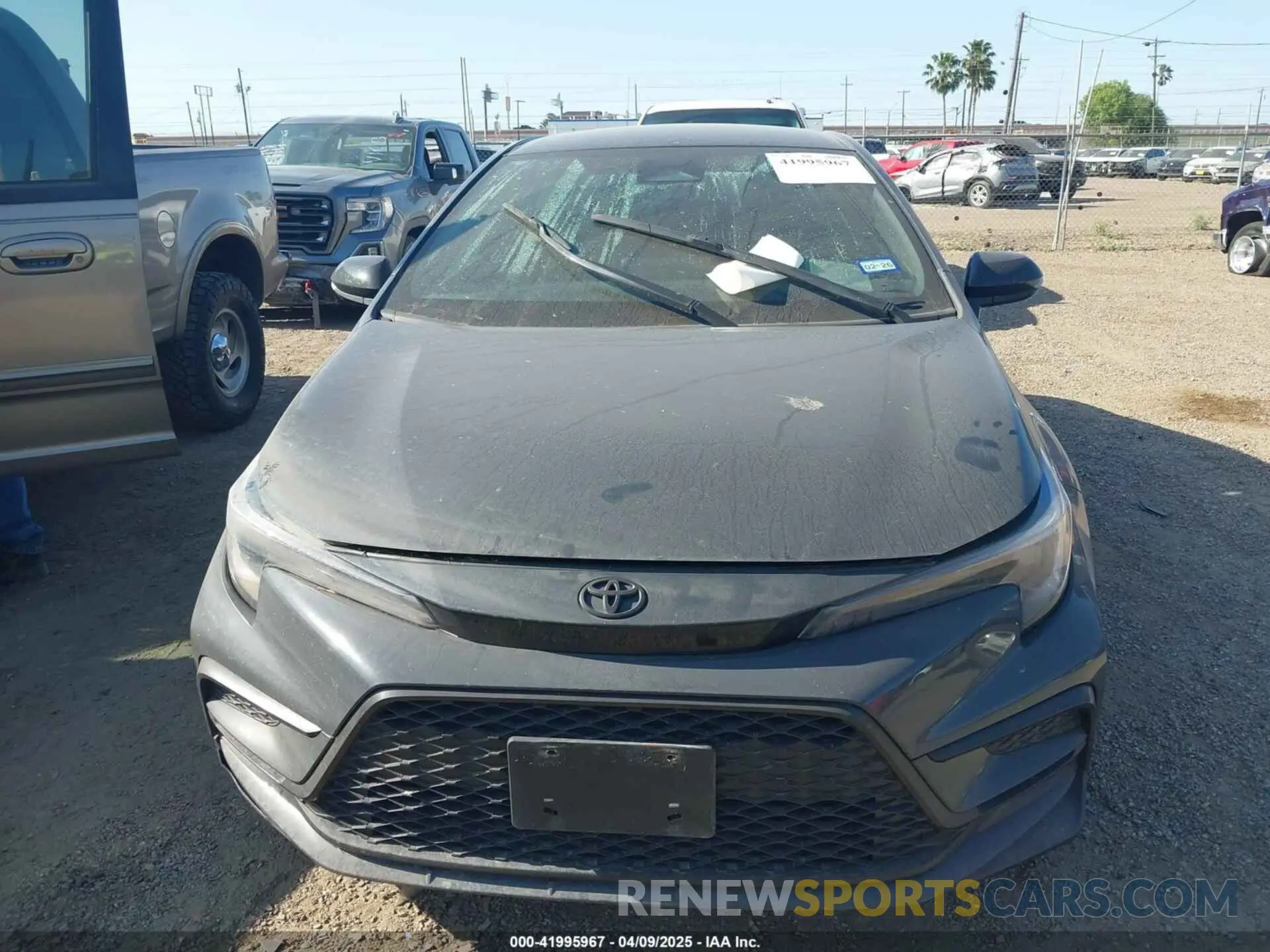 11 Photograph of a damaged car 5YFS4MCE3RP188009 TOYOTA COROLLA 2024