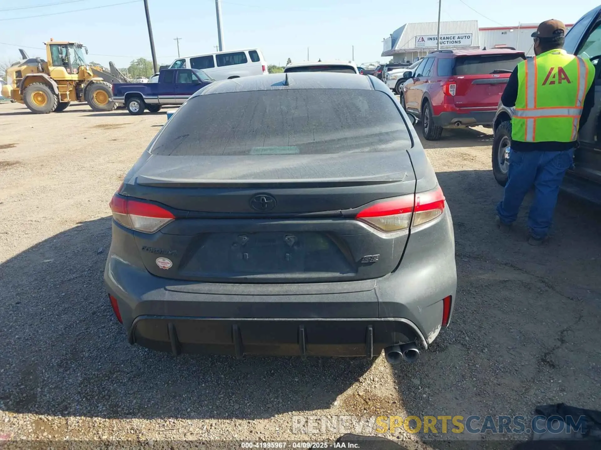 15 Photograph of a damaged car 5YFS4MCE3RP188009 TOYOTA COROLLA 2024