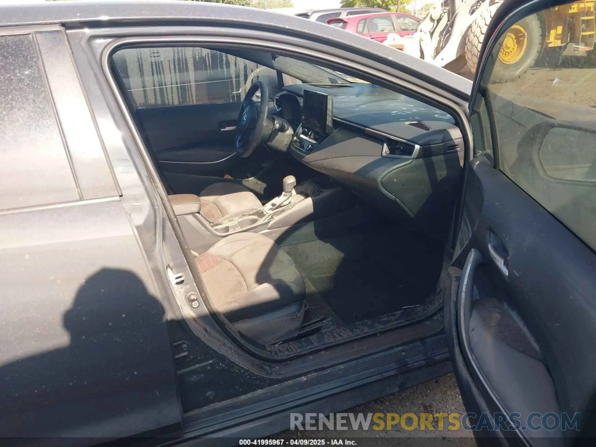 5 Photograph of a damaged car 5YFS4MCE3RP188009 TOYOTA COROLLA 2024