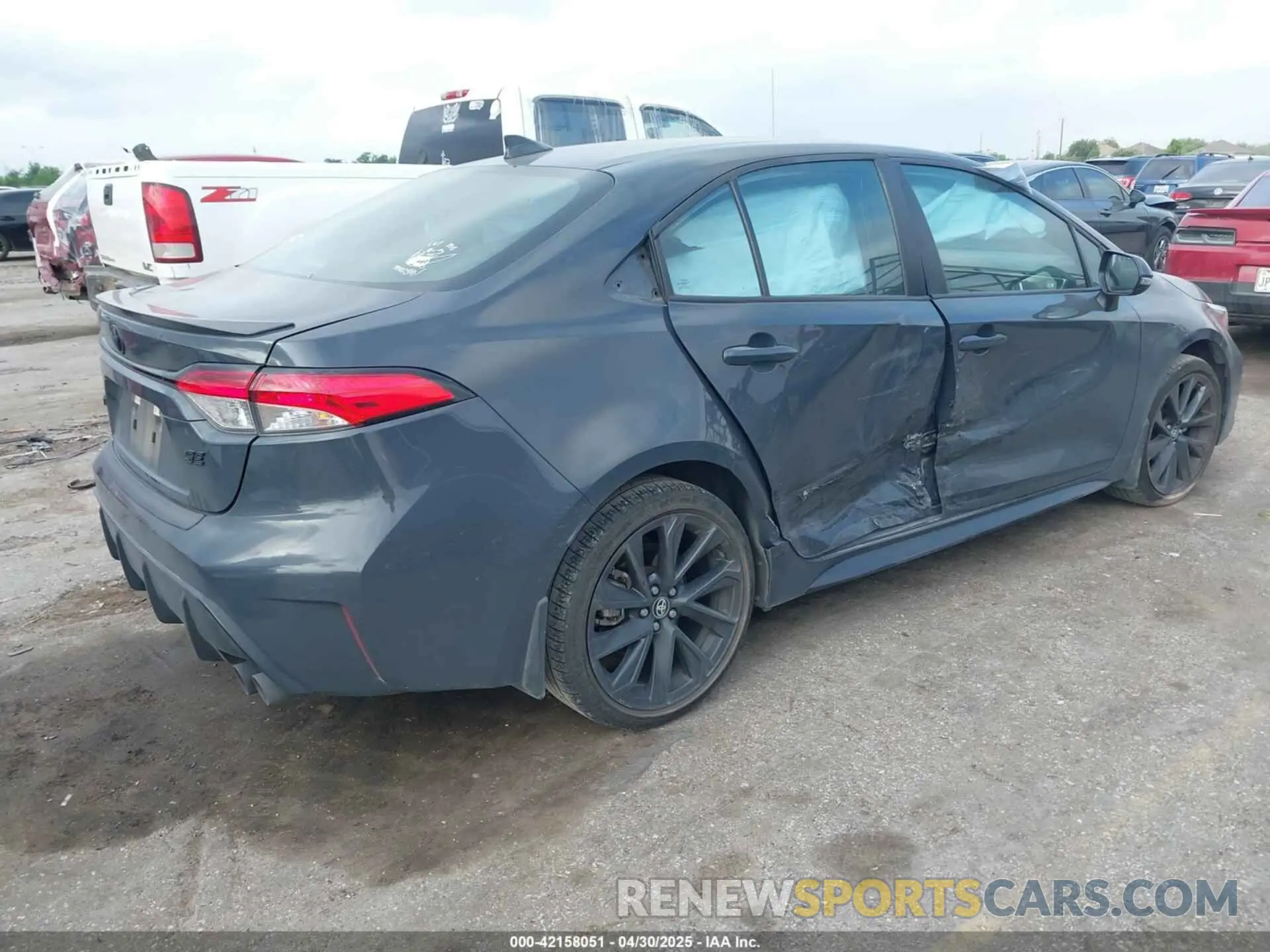 4 Photograph of a damaged car 5YFS4MCE4RP168674 TOYOTA COROLLA 2024