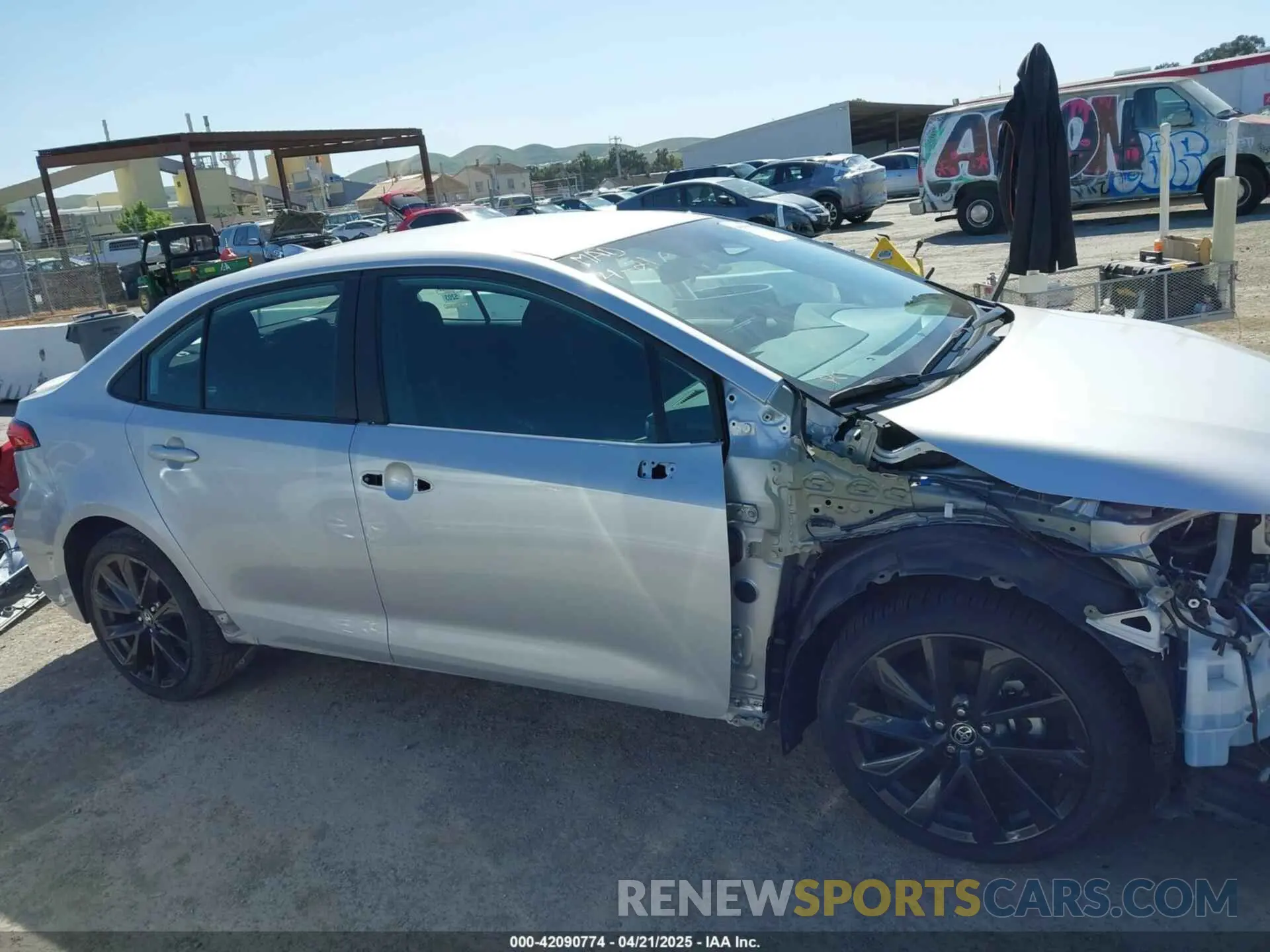 14 Photograph of a damaged car 5YFS4MCE4RP177083 TOYOTA COROLLA 2024