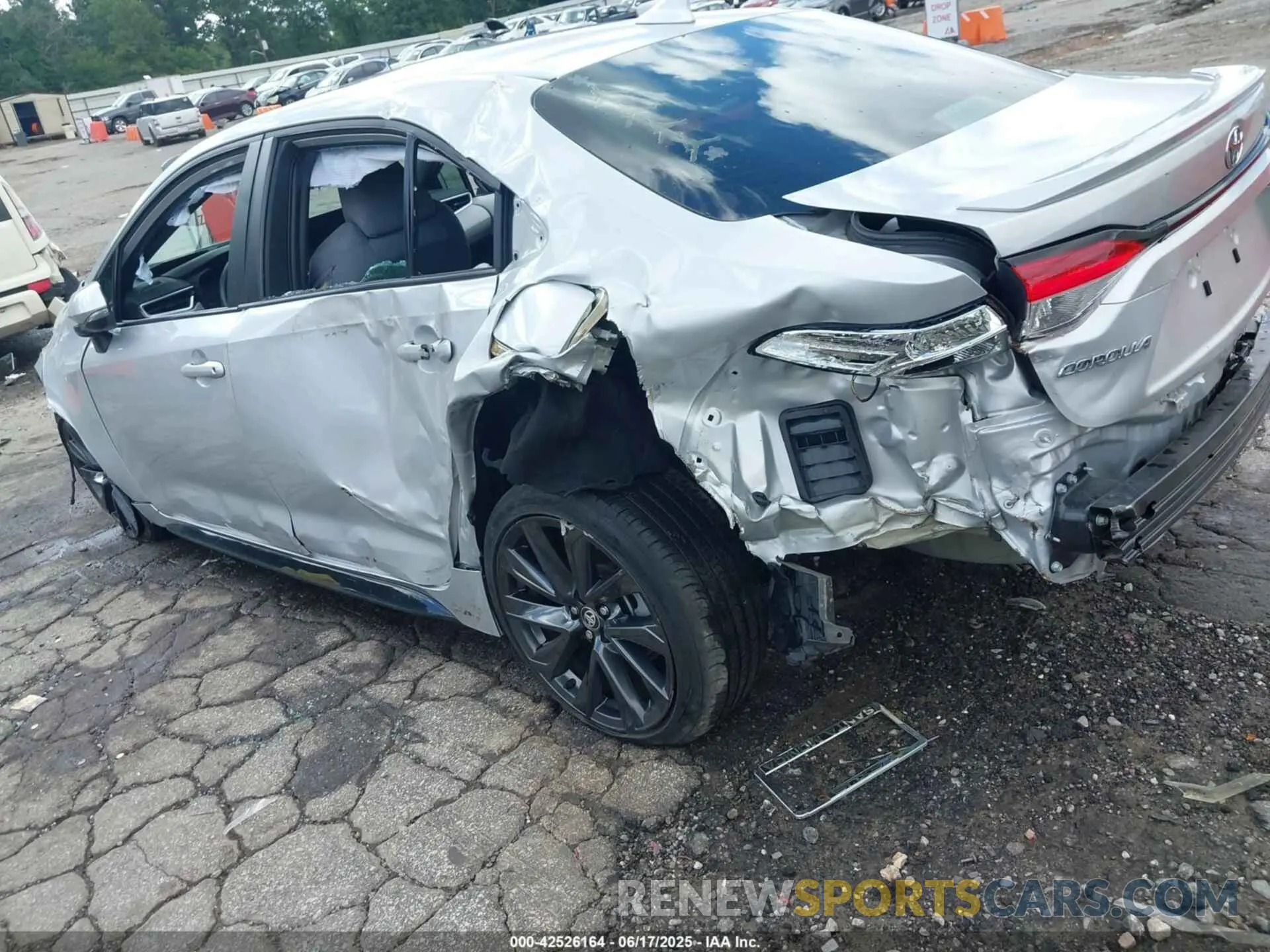 3 Photograph of a damaged car 5YFS4MCE4RP183899 TOYOTA COROLLA 2024