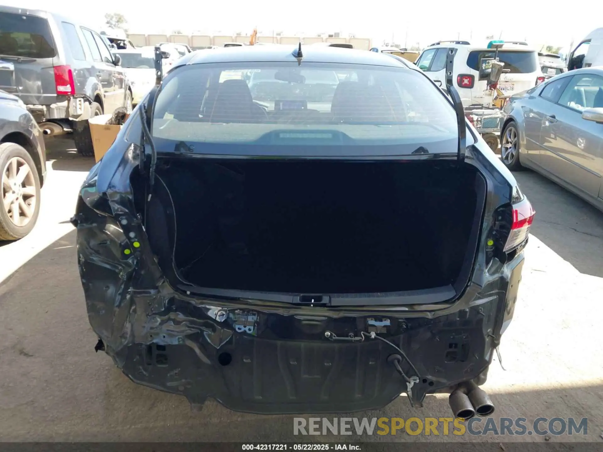 17 Photograph of a damaged car 5YFS4MCE4RP202578 TOYOTA COROLLA 2024