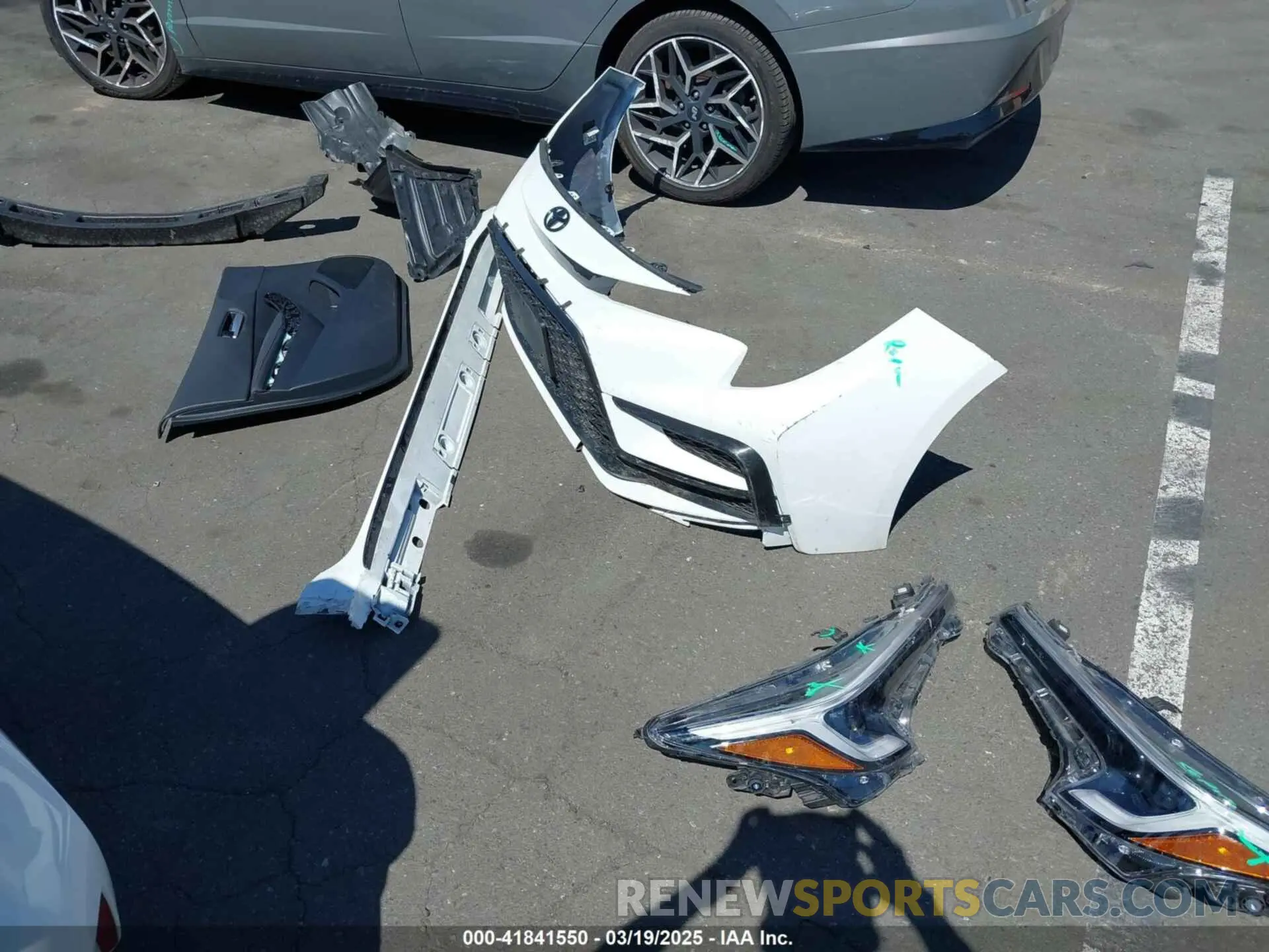 12 Photograph of a damaged car 5YFS4MCE4RP214293 TOYOTA COROLLA 2024