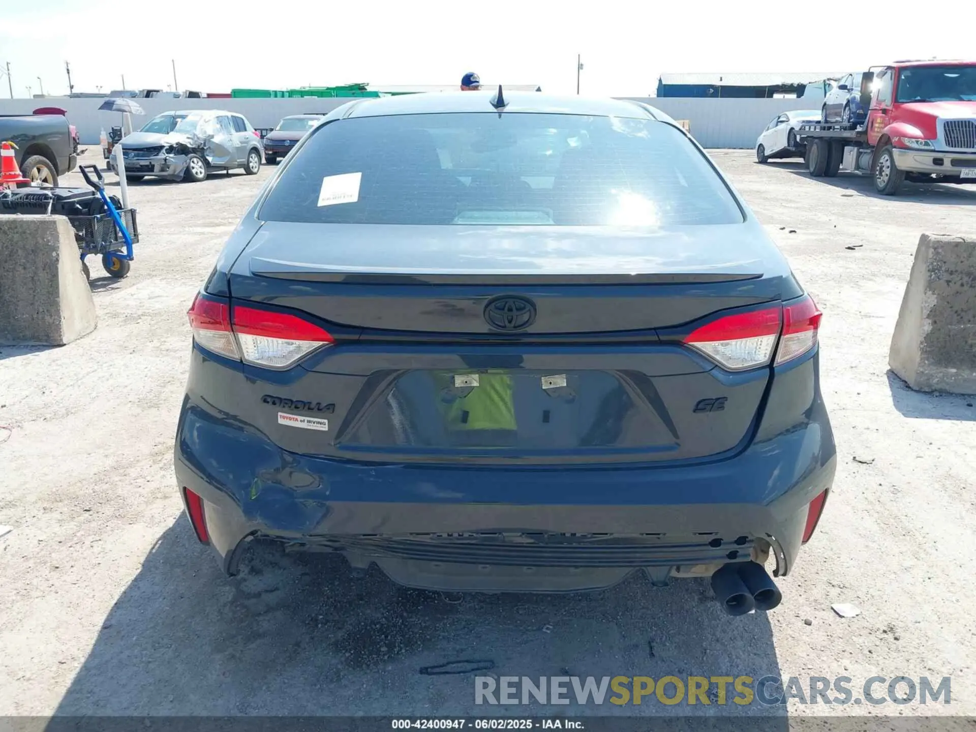 16 Photograph of a damaged car 5YFS4MCE5RP178307 TOYOTA COROLLA 2024
