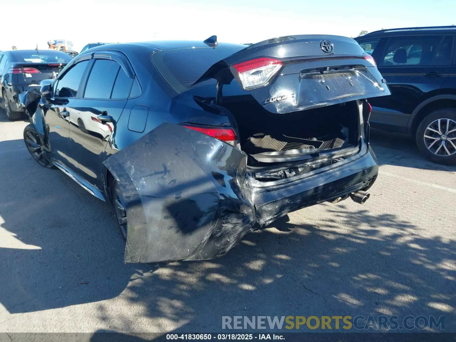 19 Photograph of a damaged car 5YFS4MCE5RP195074 TOYOTA COROLLA 2024