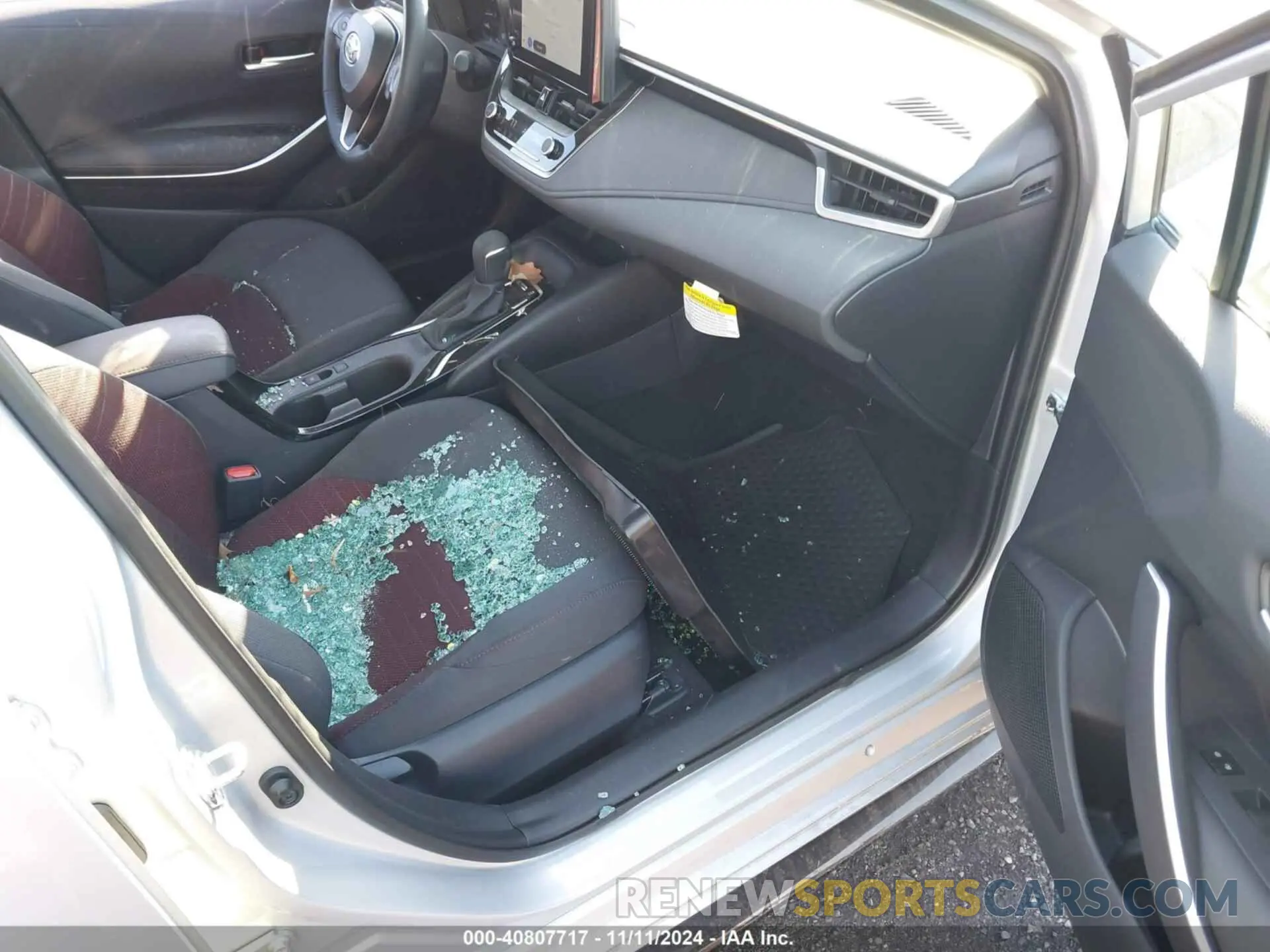 5 Photograph of a damaged car 5YFS4MCE5RP206963 TOYOTA COROLLA 2024