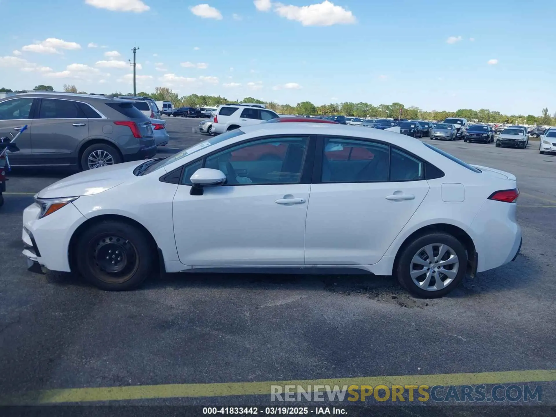 14 Photograph of a damaged car 5YFS4MCE5RP212102 TOYOTA COROLLA 2024