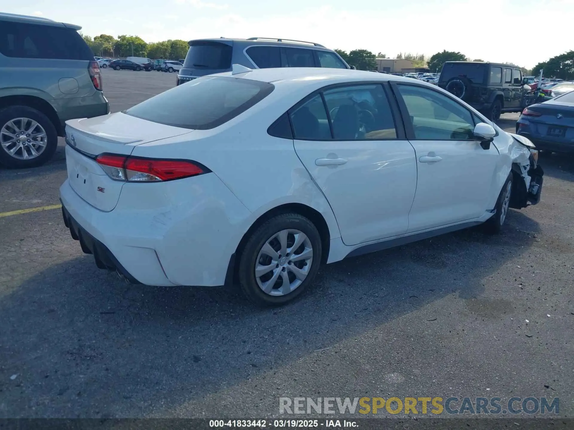 4 Photograph of a damaged car 5YFS4MCE5RP212102 TOYOTA COROLLA 2024