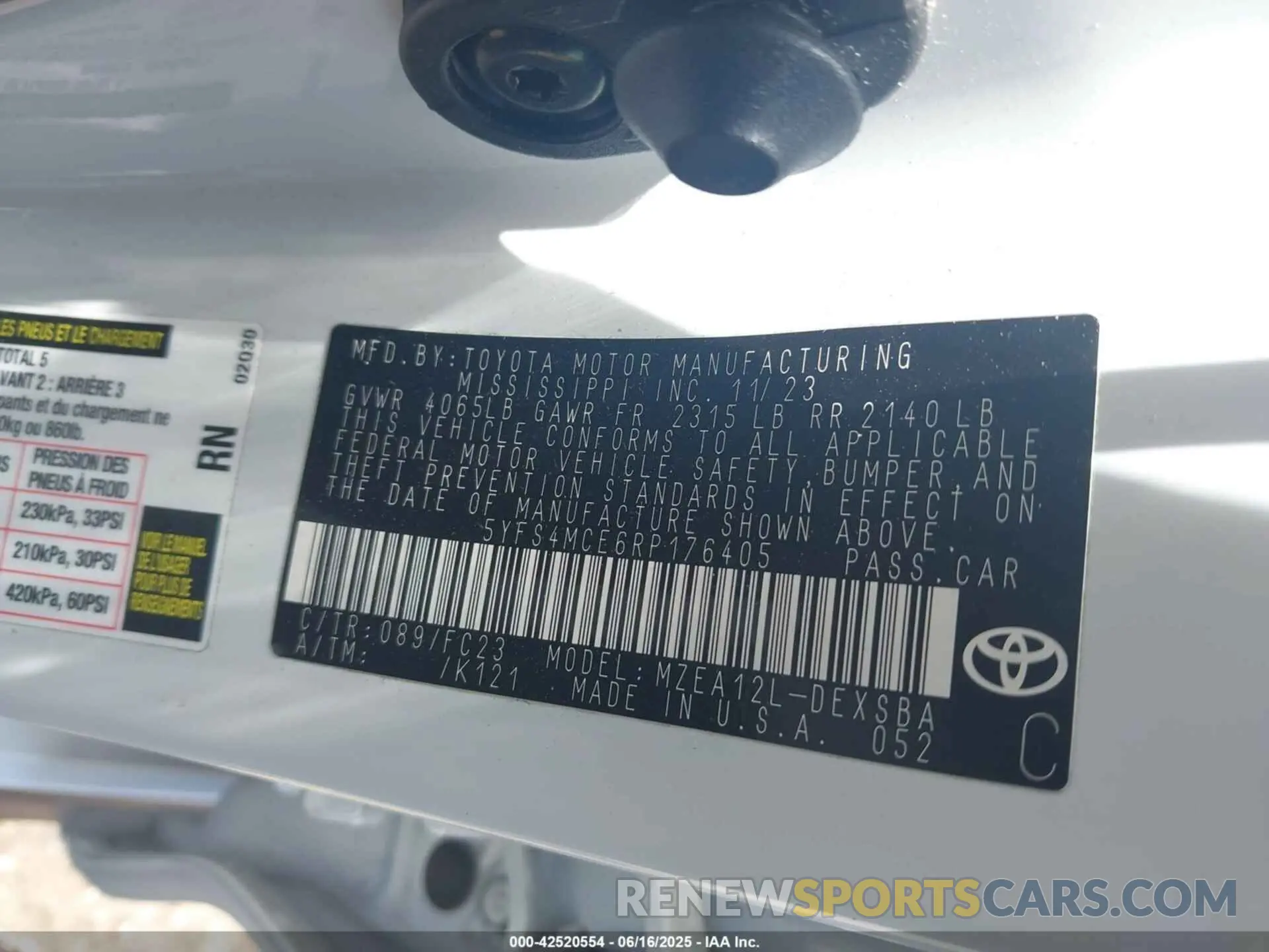 9 Photograph of a damaged car 5YFS4MCE6RP176405 TOYOTA COROLLA 2024