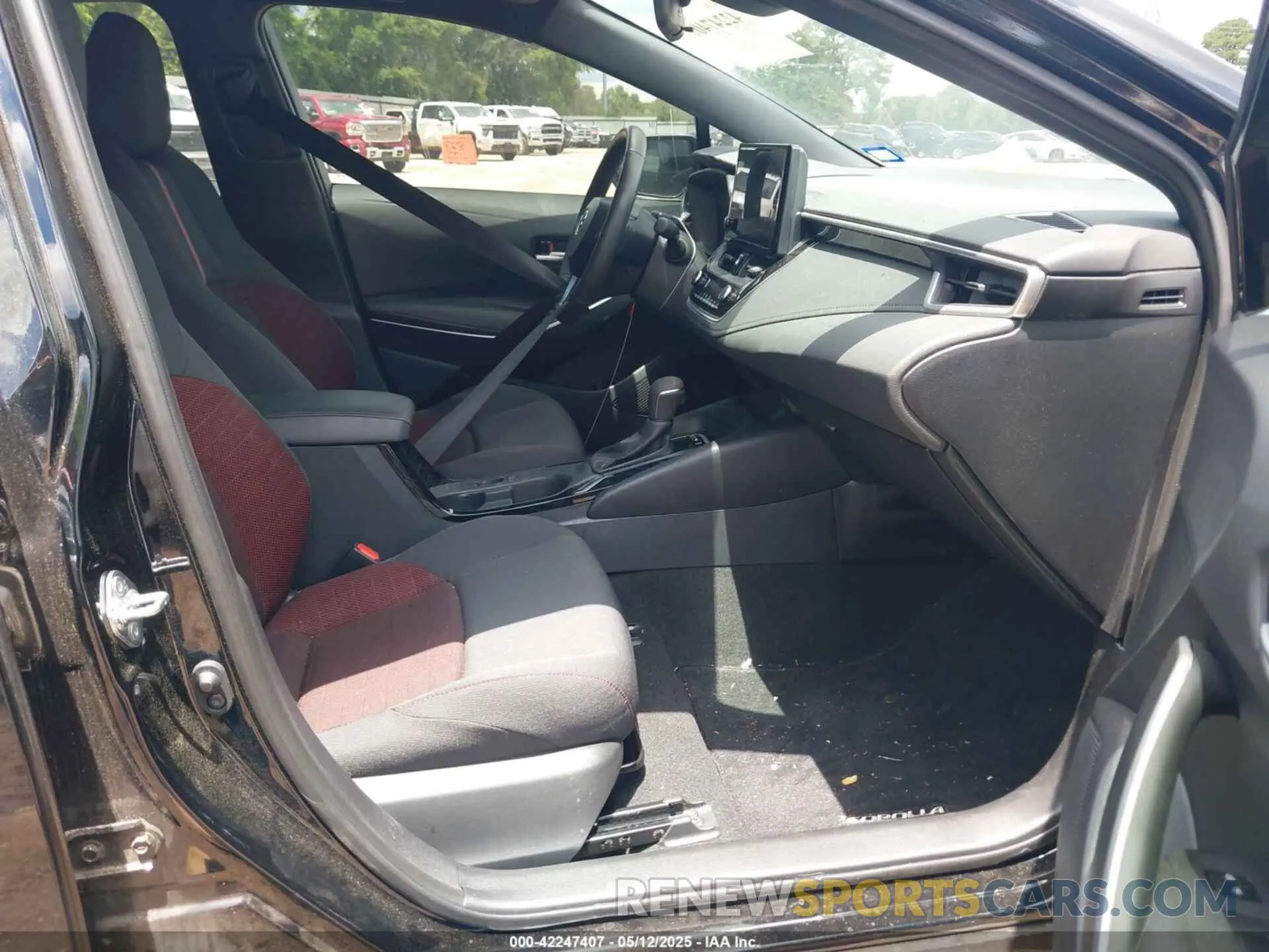5 Photograph of a damaged car 5YFS4MCE6RP182317 TOYOTA COROLLA 2024