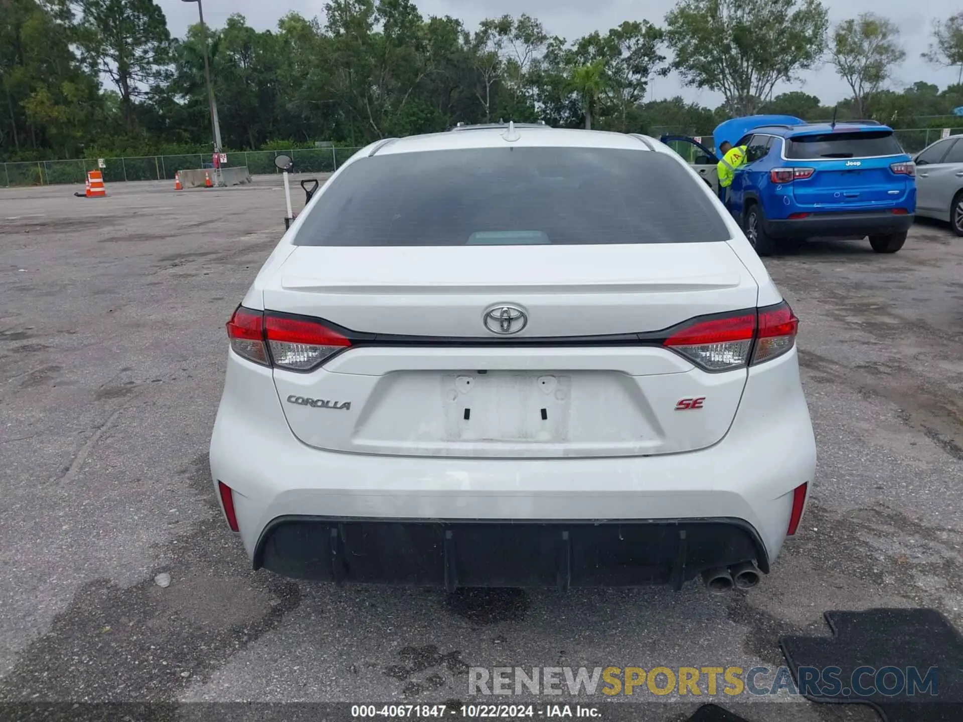 16 Photograph of a damaged car 5YFS4MCE6RP191051 TOYOTA COROLLA 2024