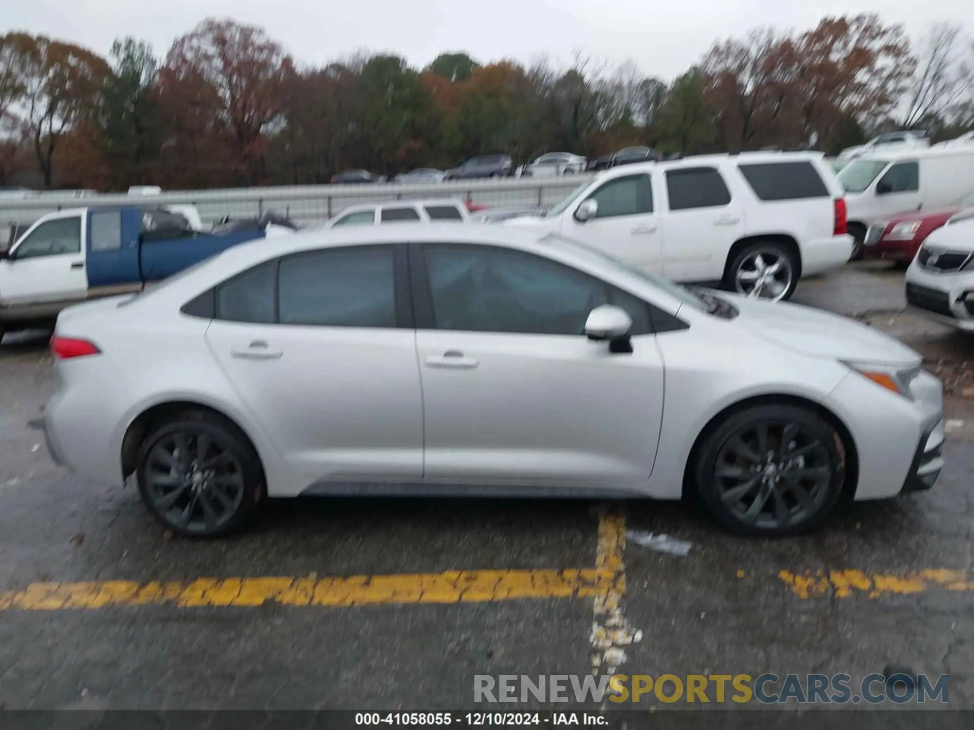 13 Photograph of a damaged car 5YFS4MCE7RP173402 TOYOTA COROLLA 2024