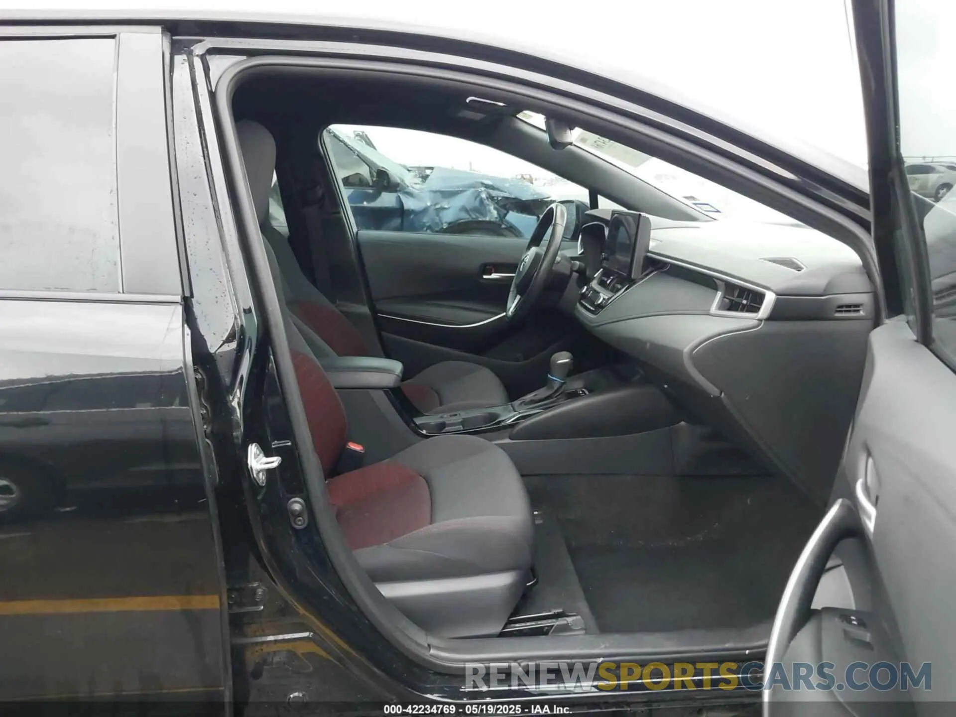 5 Photograph of a damaged car 5YFS4MCE7RP179278 TOYOTA COROLLA 2024