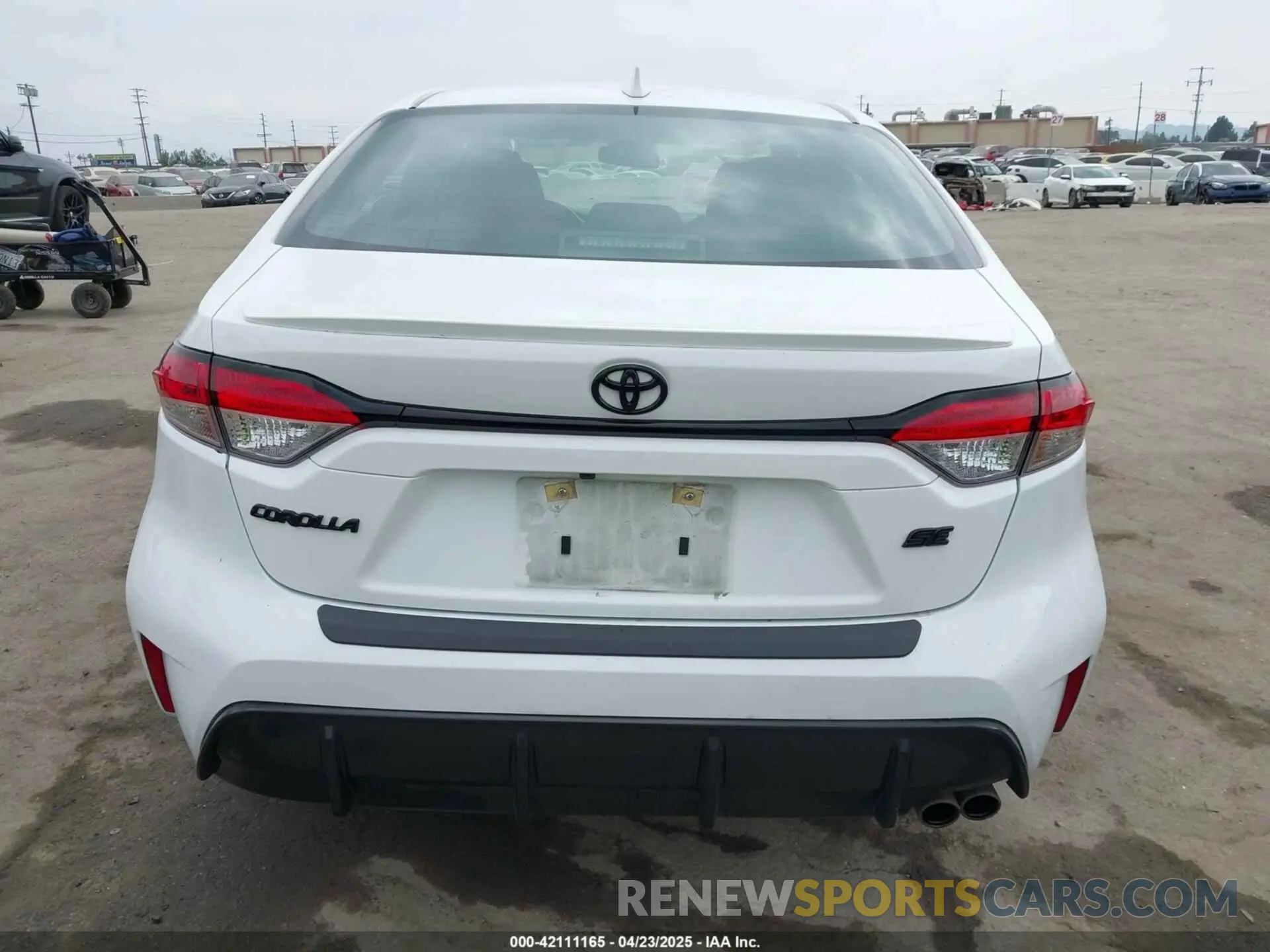 16 Photograph of a damaged car 5YFS4MCE7RP180642 TOYOTA COROLLA 2024