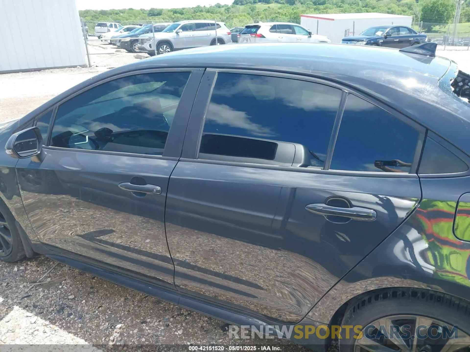 15 Photograph of a damaged car 5YFS4MCE7RP183427 TOYOTA COROLLA 2024