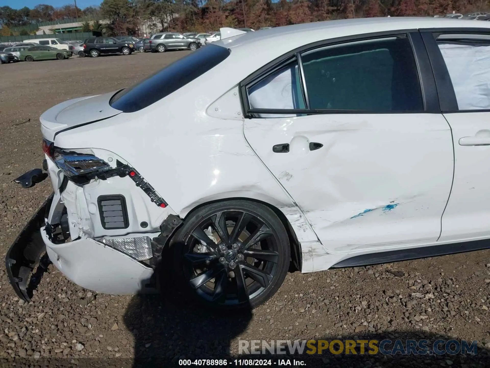 17 Photograph of a damaged car 5YFS4MCE8RP195702 TOYOTA COROLLA 2024