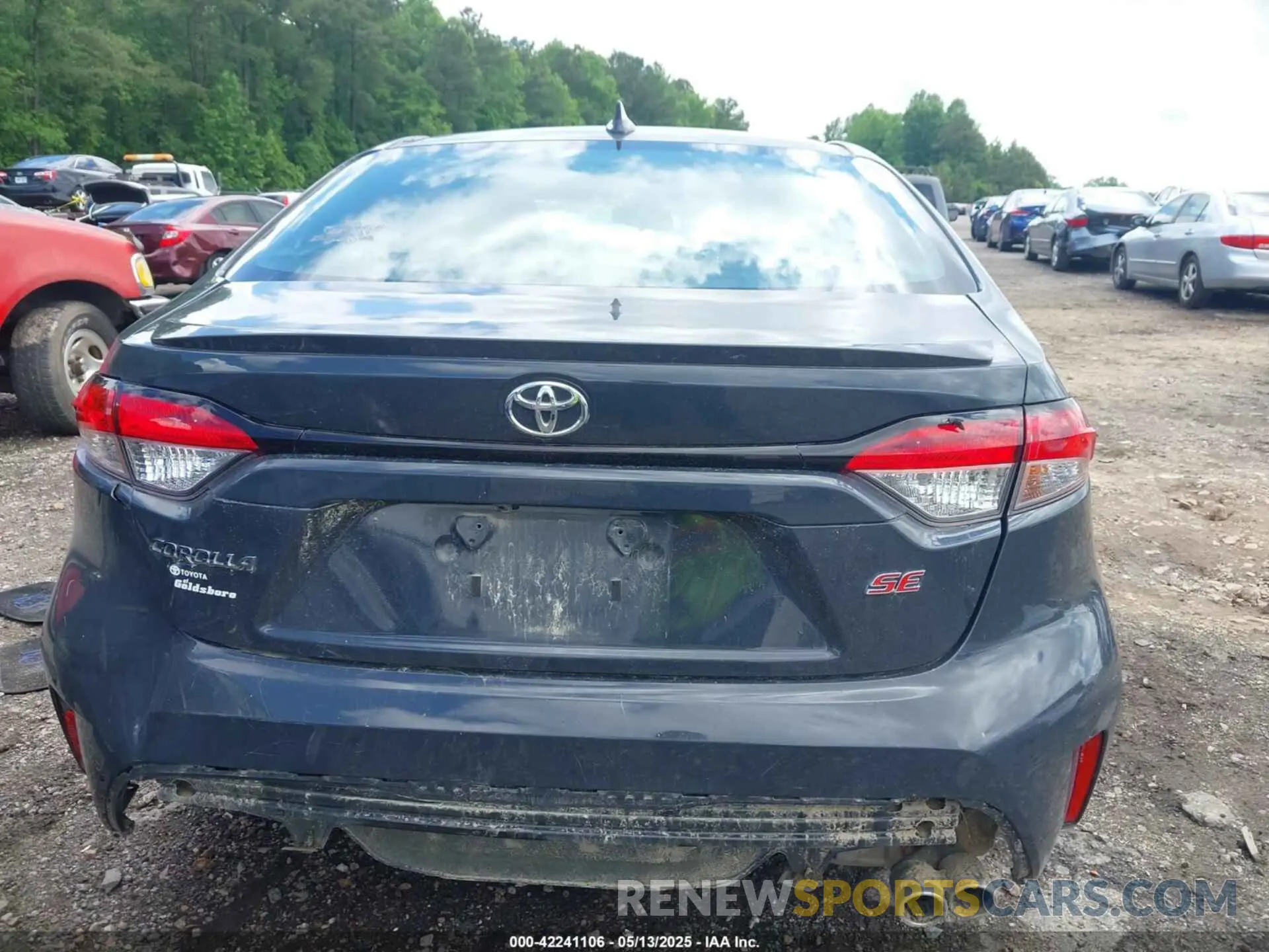 16 Photograph of a damaged car 5YFS4MCE9RP184062 TOYOTA COROLLA 2024