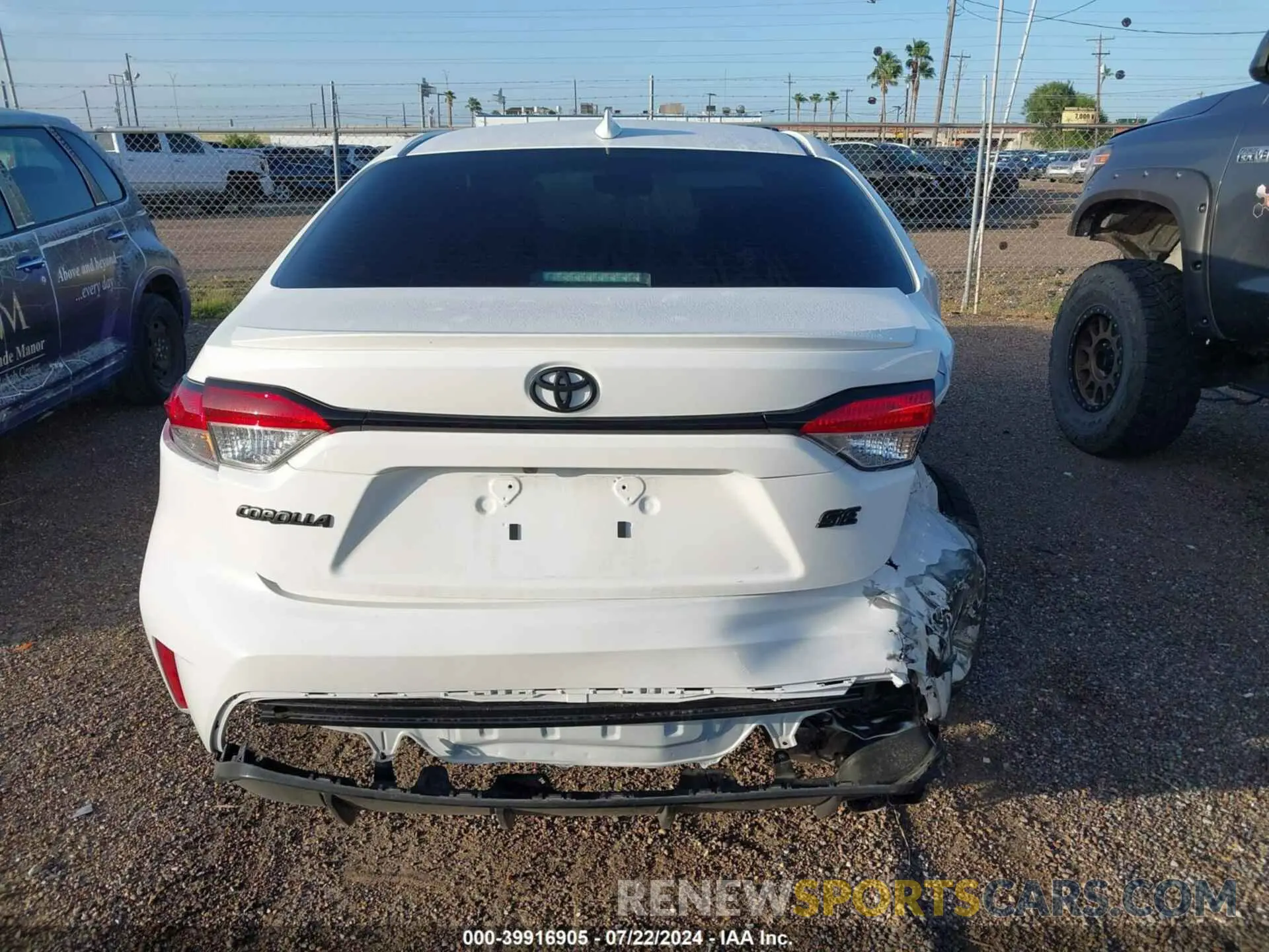 17 Photograph of a damaged car 5YFS4MCE9RP192713 TOYOTA COROLLA 2024