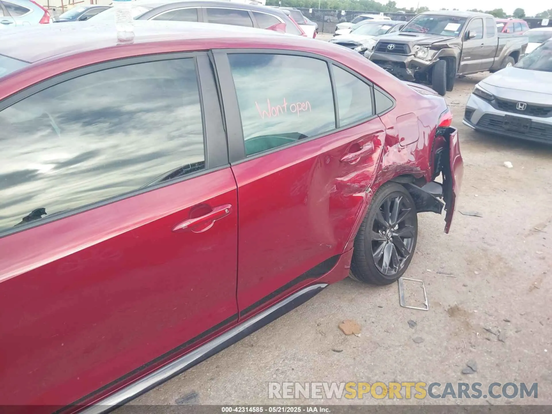 6 Photograph of a damaged car 5YFS4MCE9RP200485 TOYOTA COROLLA 2024