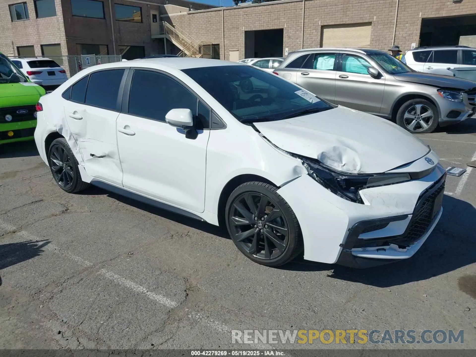 1 Photograph of a damaged car 5YFS4MCE9RP205640 TOYOTA COROLLA 2024