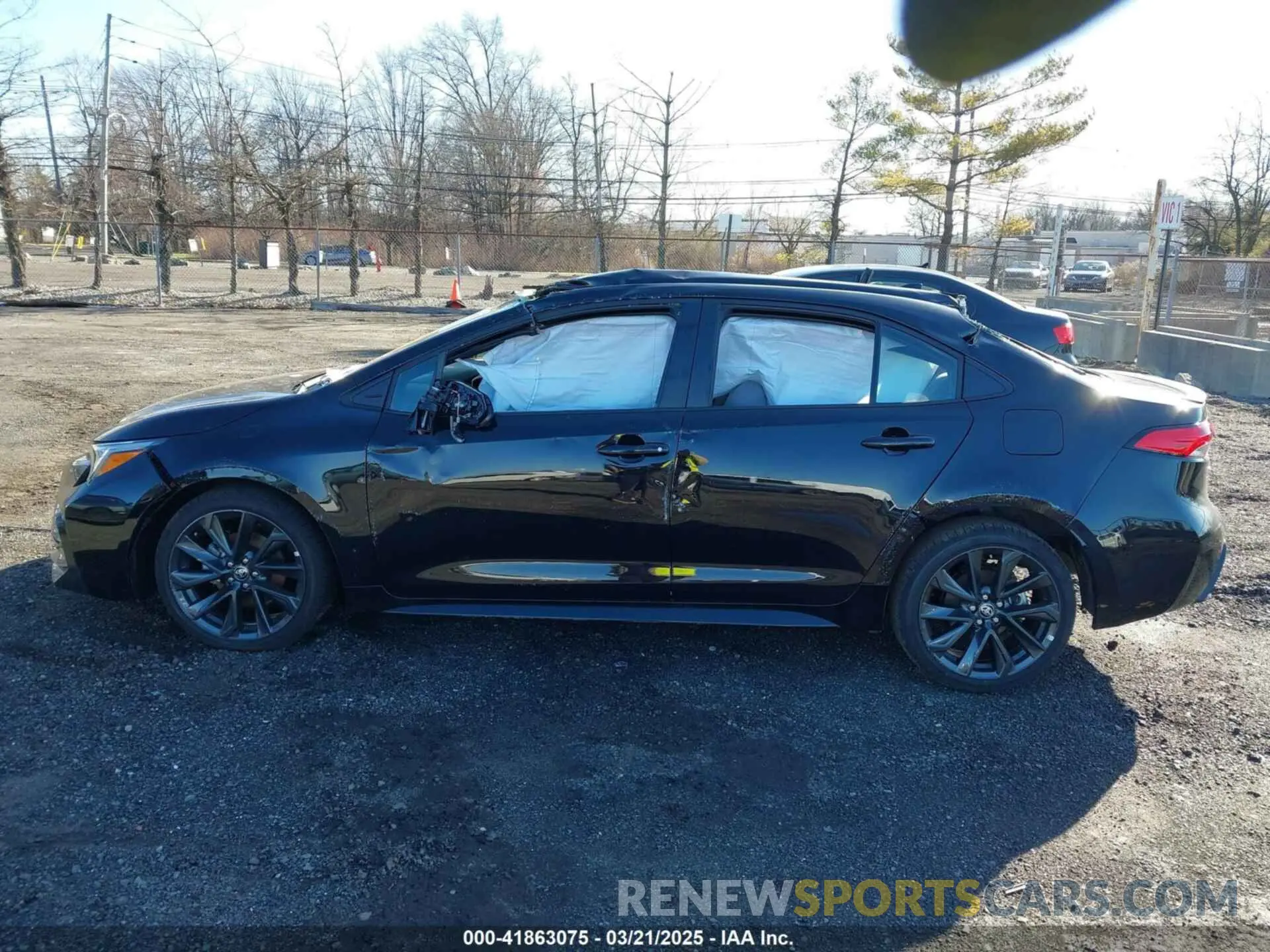 15 Photograph of a damaged car 5YFS4MCE9RP212040 TOYOTA COROLLA 2024