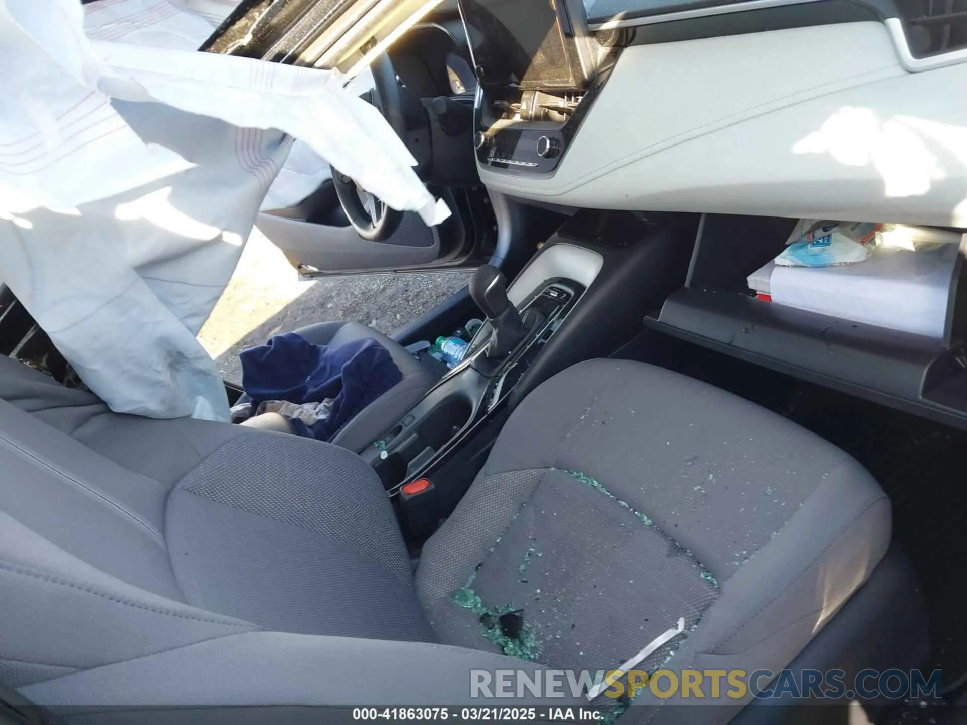 5 Photograph of a damaged car 5YFS4MCE9RP212040 TOYOTA COROLLA 2024