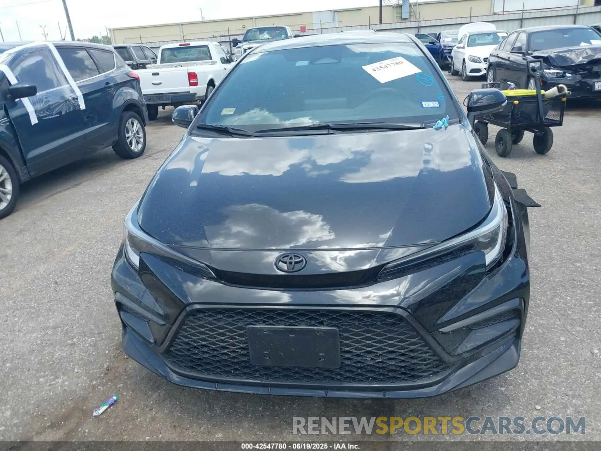 12 Photograph of a damaged car 5YFS4MCEXRP179162 TOYOTA COROLLA 2024