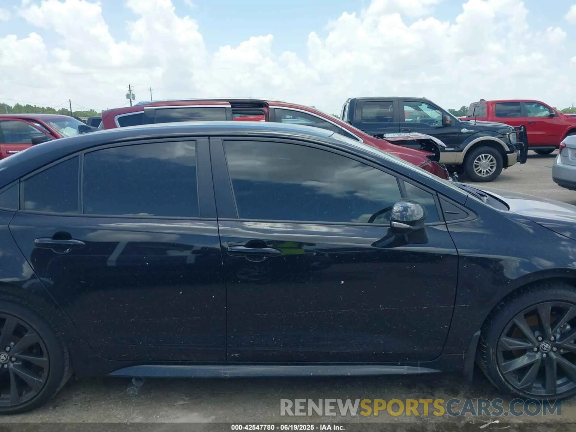 13 Photograph of a damaged car 5YFS4MCEXRP179162 TOYOTA COROLLA 2024