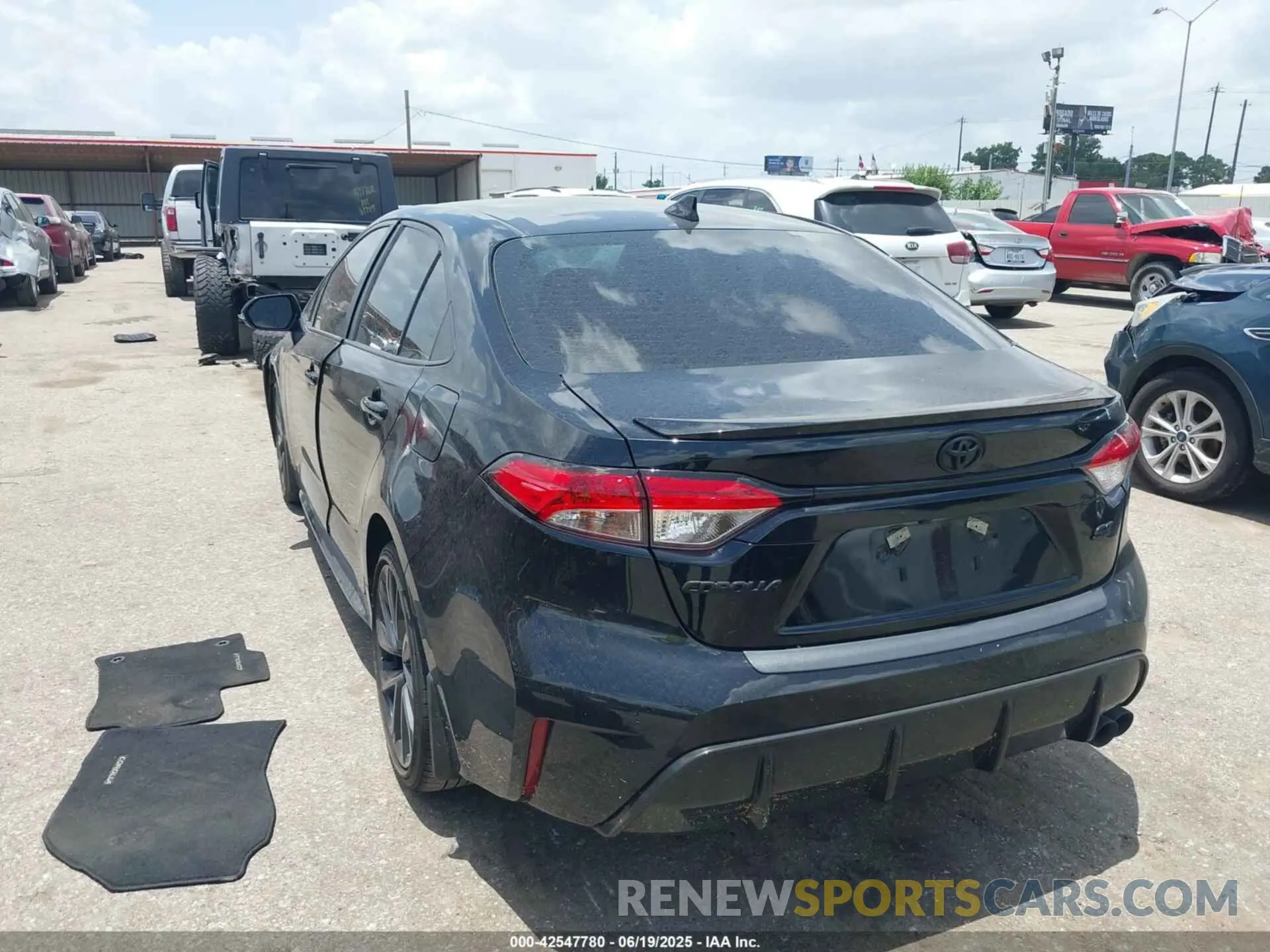 3 Photograph of a damaged car 5YFS4MCEXRP179162 TOYOTA COROLLA 2024