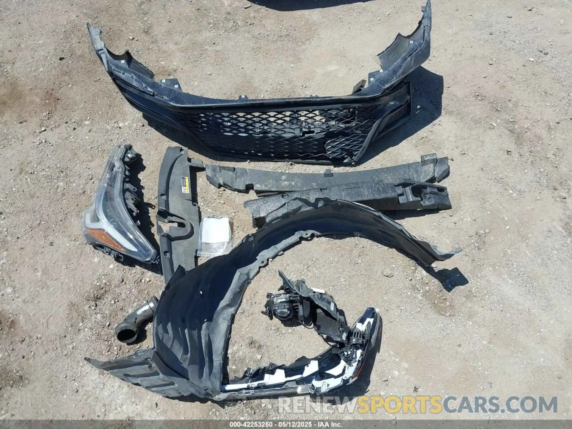 12 Photograph of a damaged car 5YFT4MCE1RP184528 TOYOTA COROLLA 2024