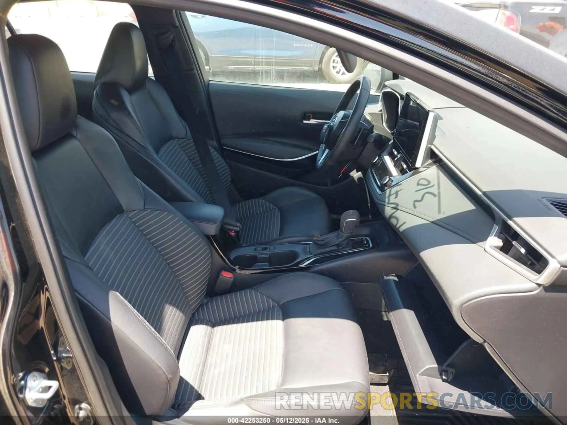 5 Photograph of a damaged car 5YFT4MCE1RP184528 TOYOTA COROLLA 2024