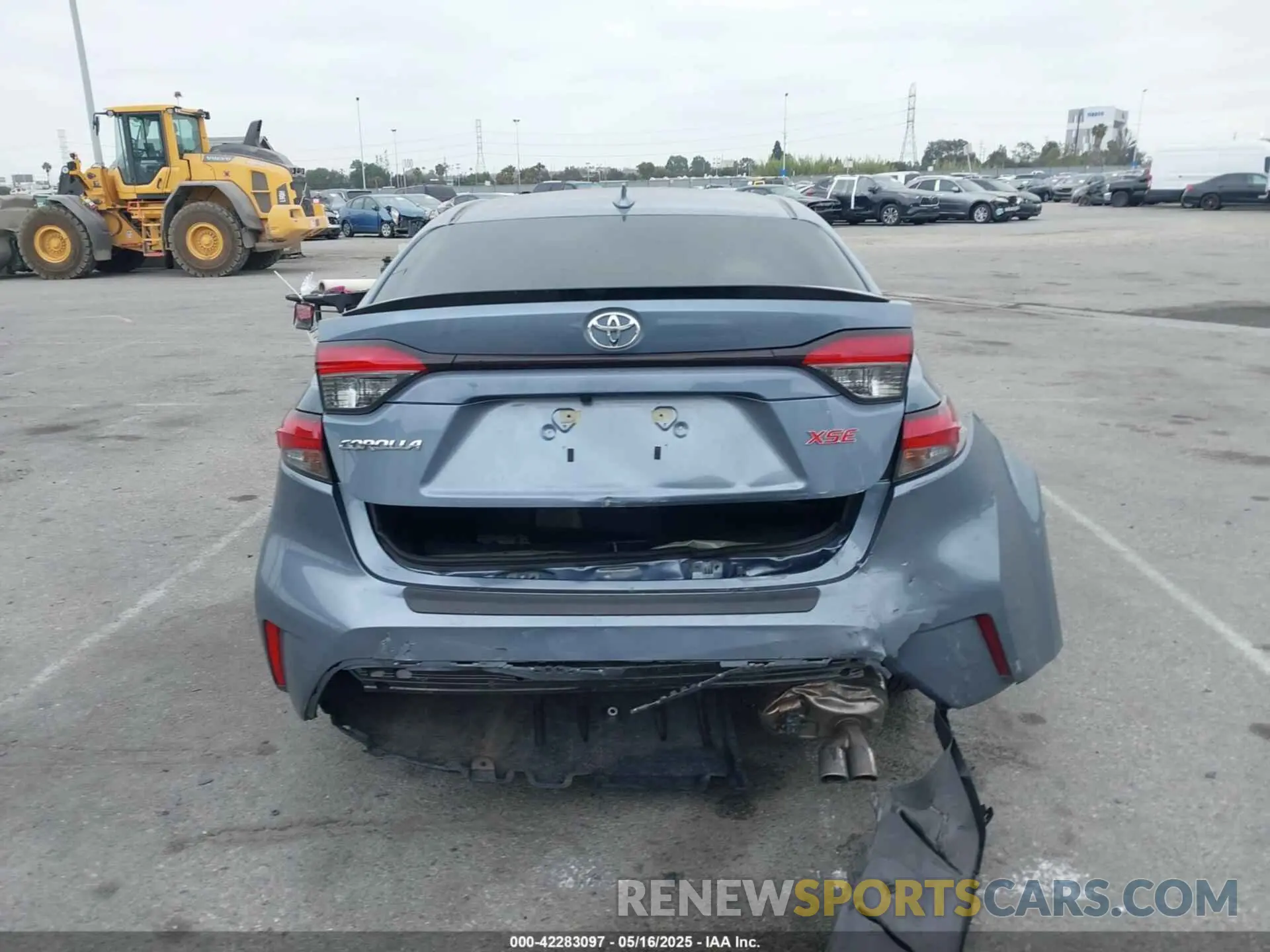 16 Photograph of a damaged car 5YFT4MCE4RP180666 TOYOTA COROLLA 2024