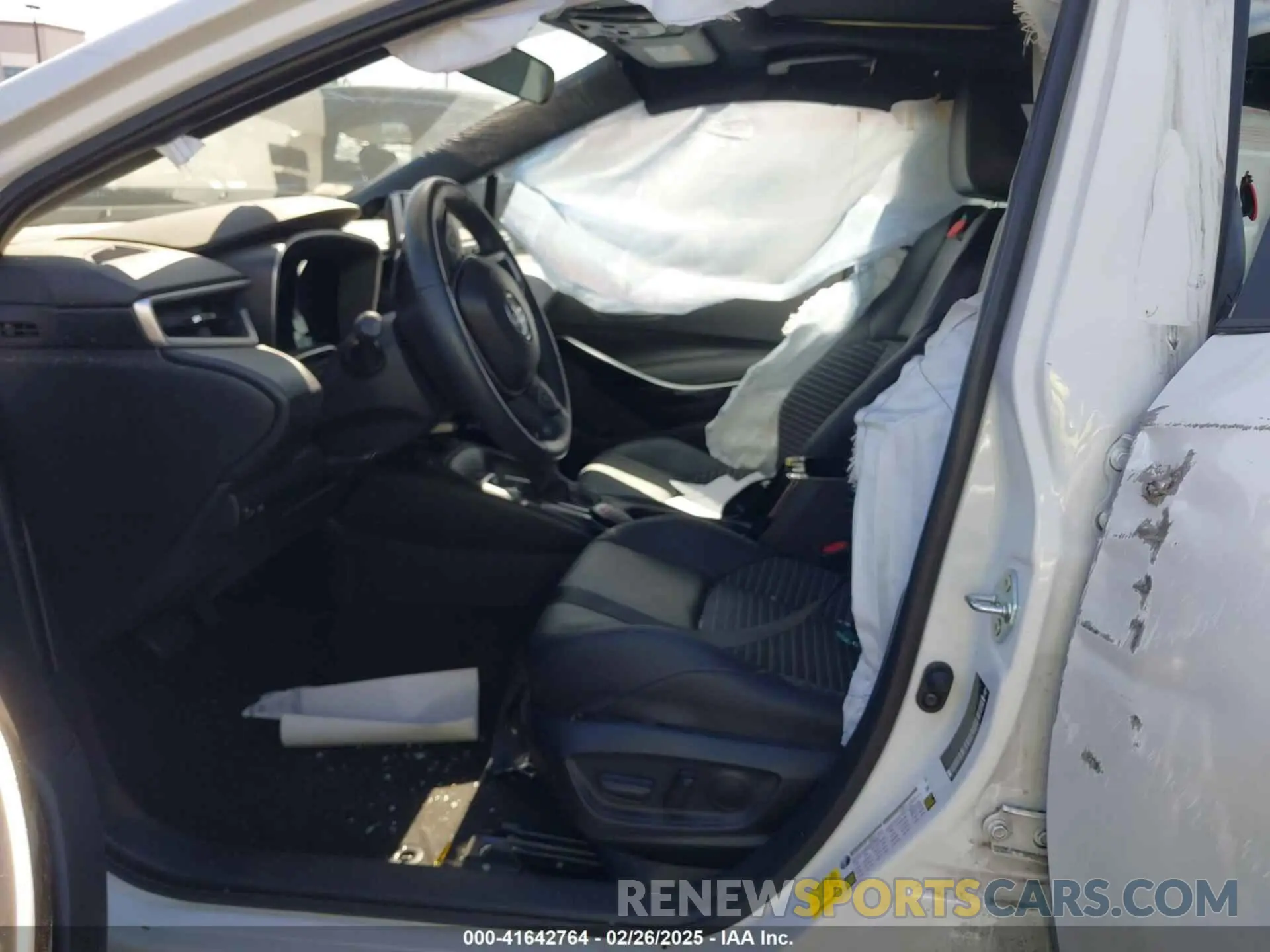 5 Photograph of a damaged car 5YFT4MCE5RP193796 TOYOTA COROLLA 2024