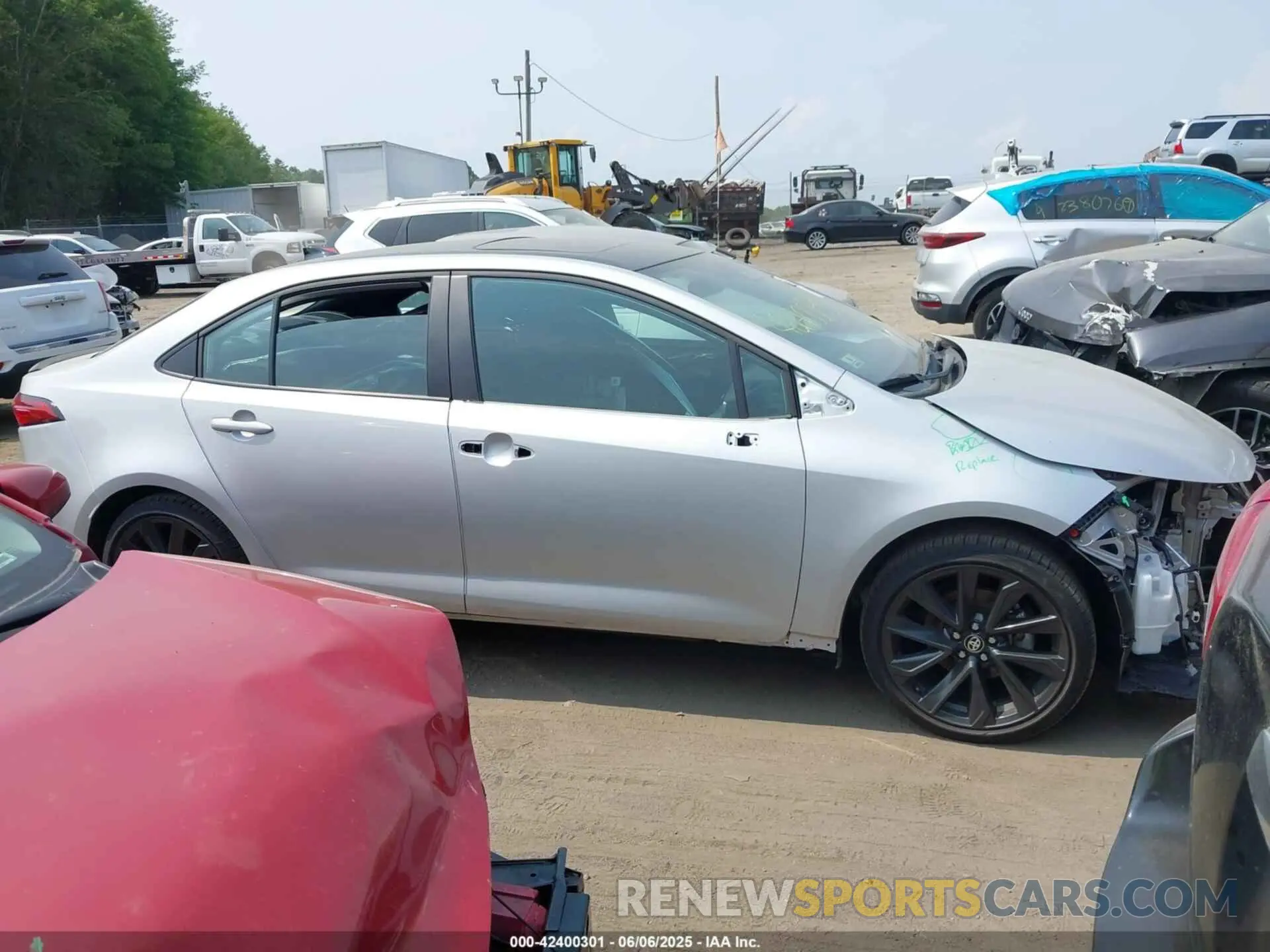 14 Photograph of a damaged car 5YFT4MCE5RP205090 TOYOTA COROLLA 2024