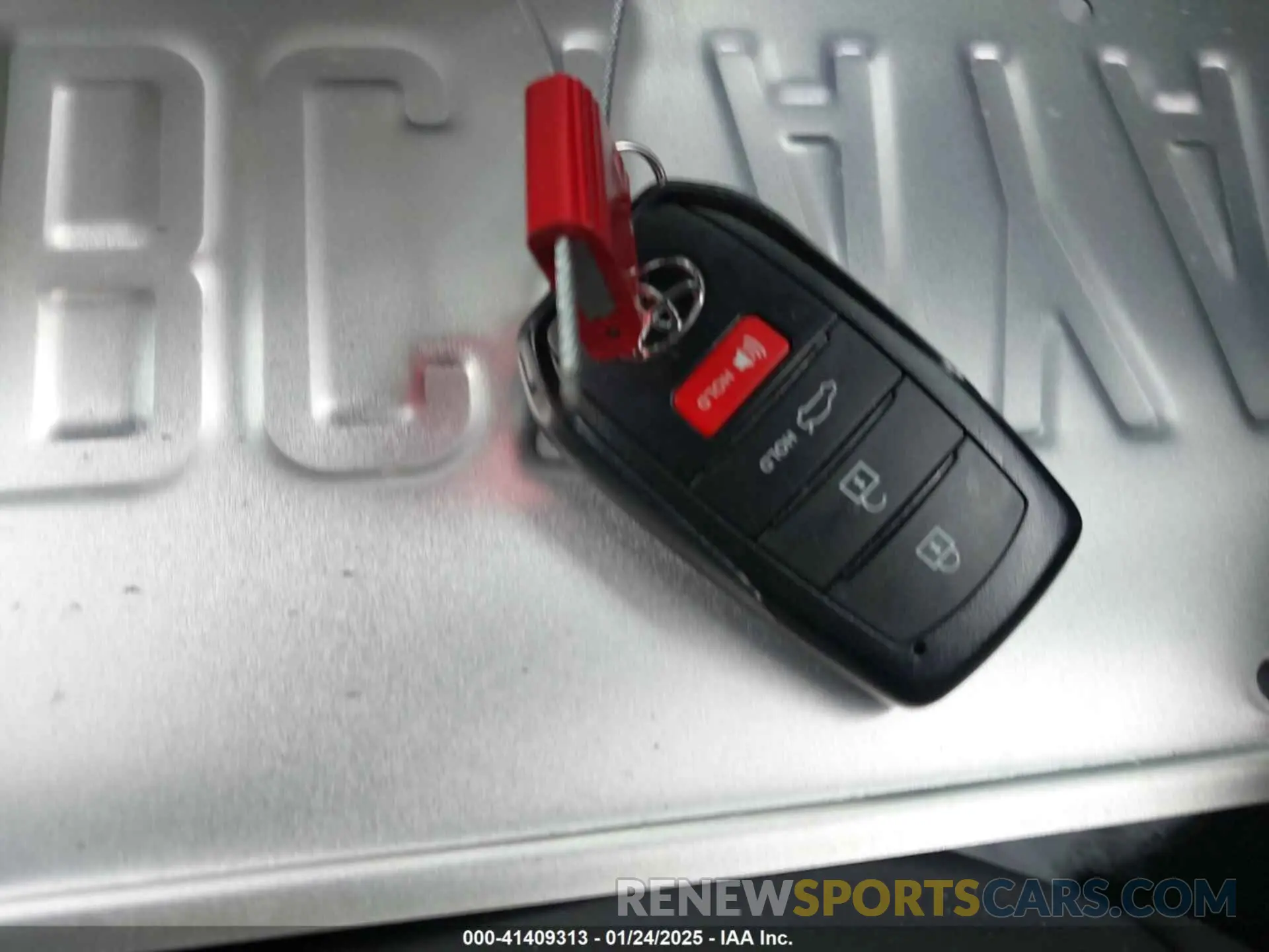 11 Photograph of a damaged car 5YFT4MCE9RP211426 TOYOTA COROLLA 2024