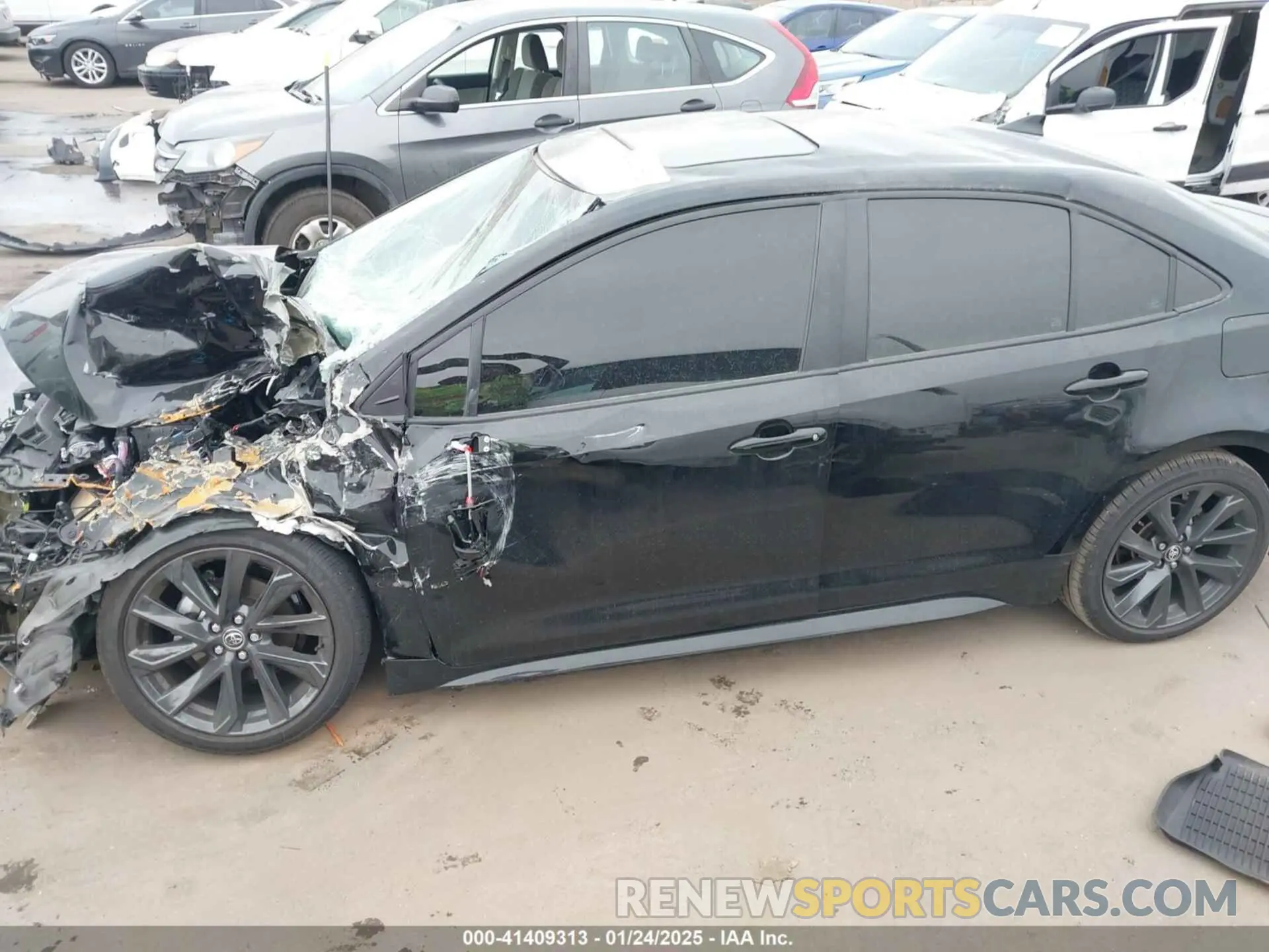14 Photograph of a damaged car 5YFT4MCE9RP211426 TOYOTA COROLLA 2024