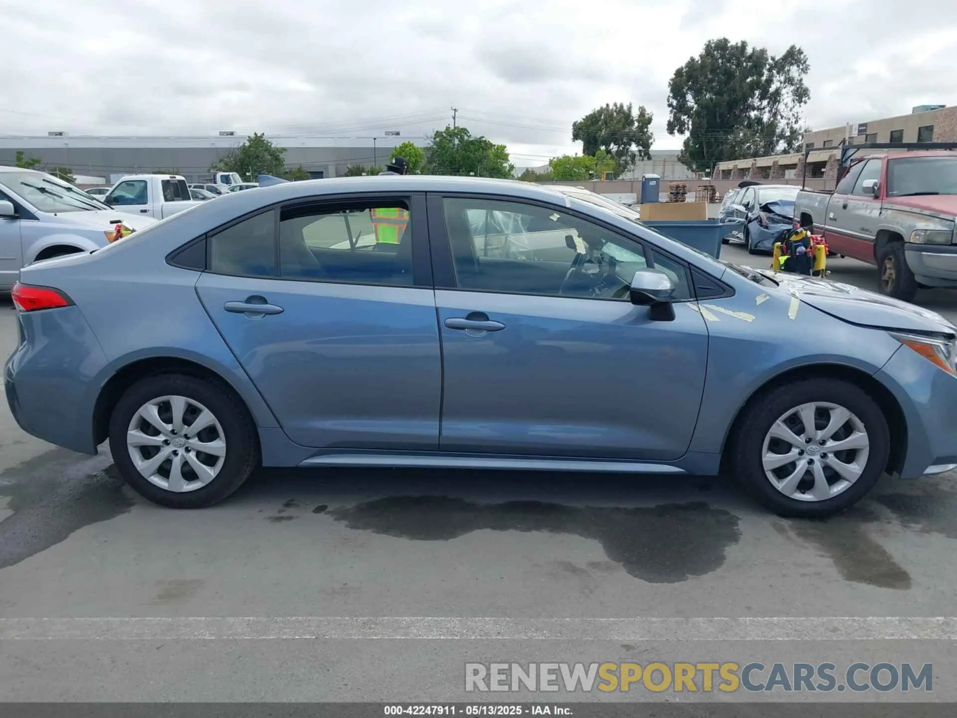 13 Photograph of a damaged car JTDB4MEE2RJ015924 TOYOTA COROLLA 2024