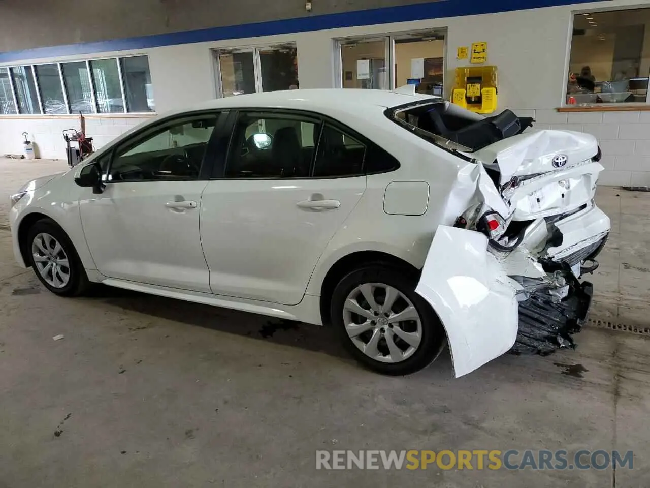 2 Photograph of a damaged car JTDBCMFE0R3046708 TOYOTA COROLLA 2024