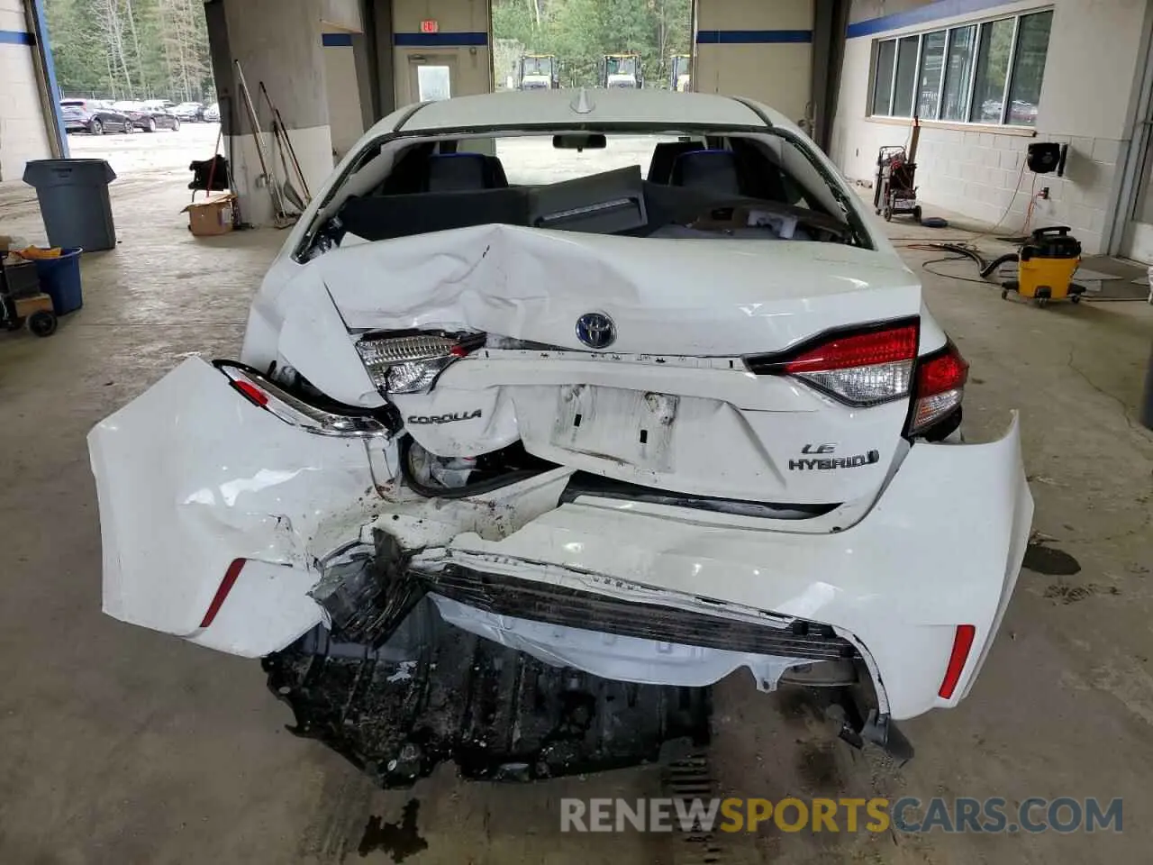 6 Photograph of a damaged car JTDBCMFE0R3046708 TOYOTA COROLLA 2024