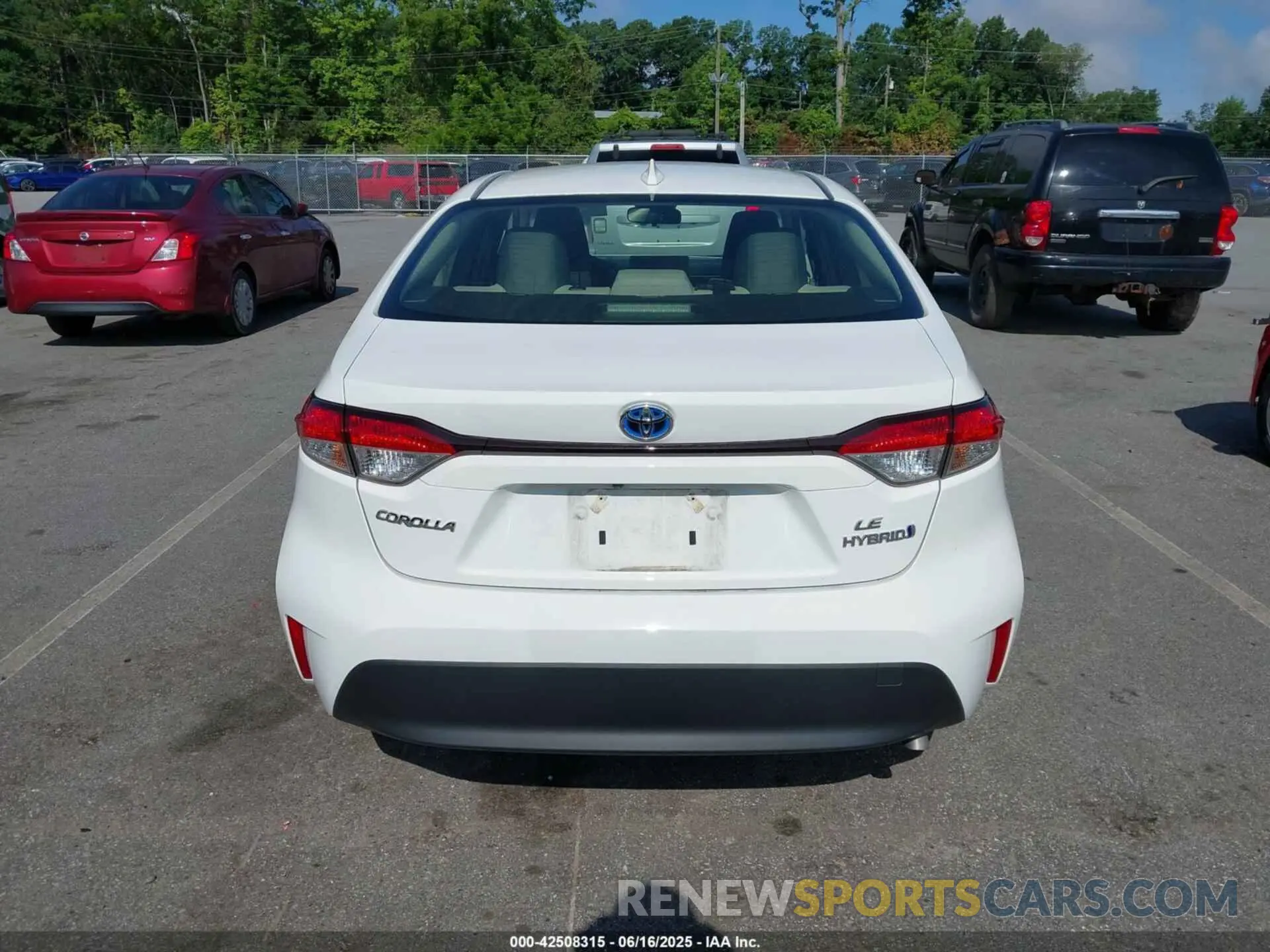 16 Photograph of a damaged car JTDBCMFE1R3038410 TOYOTA COROLLA 2024