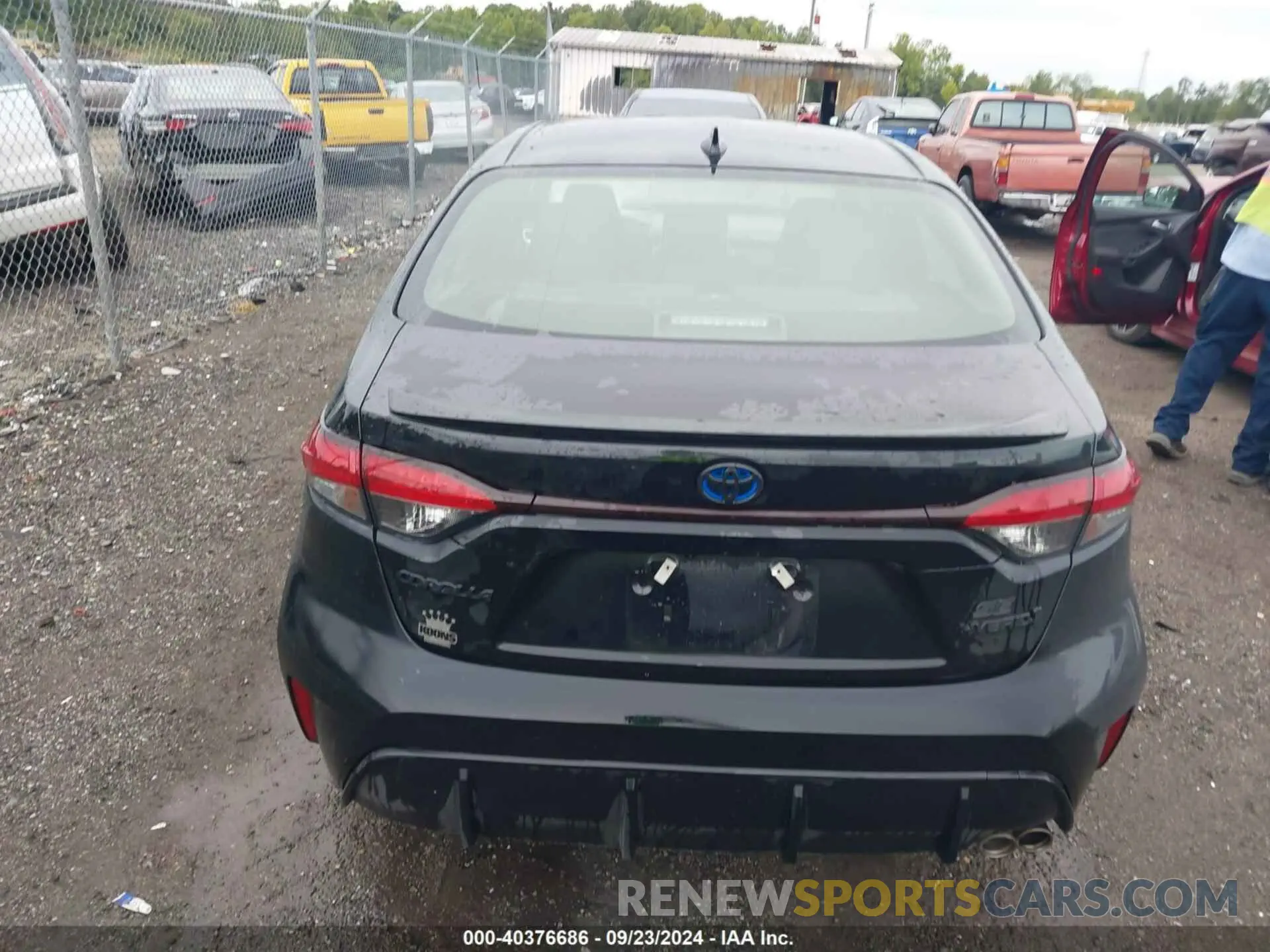 17 Photograph of a damaged car JTDBCMFE1R3042540 TOYOTA COROLLA 2024