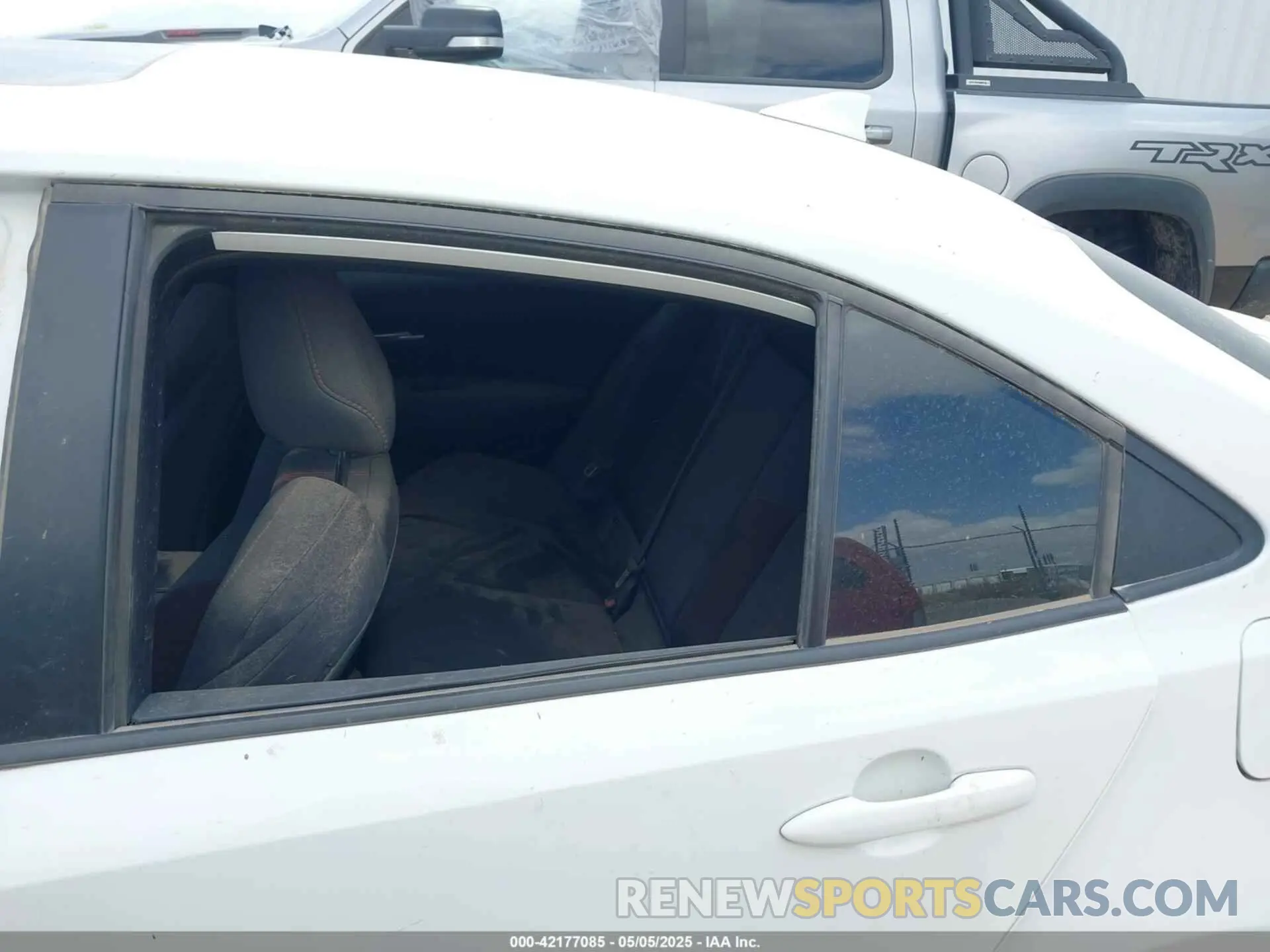 16 Photograph of a damaged car JTDBCMFE1R3046409 TOYOTA COROLLA 2024